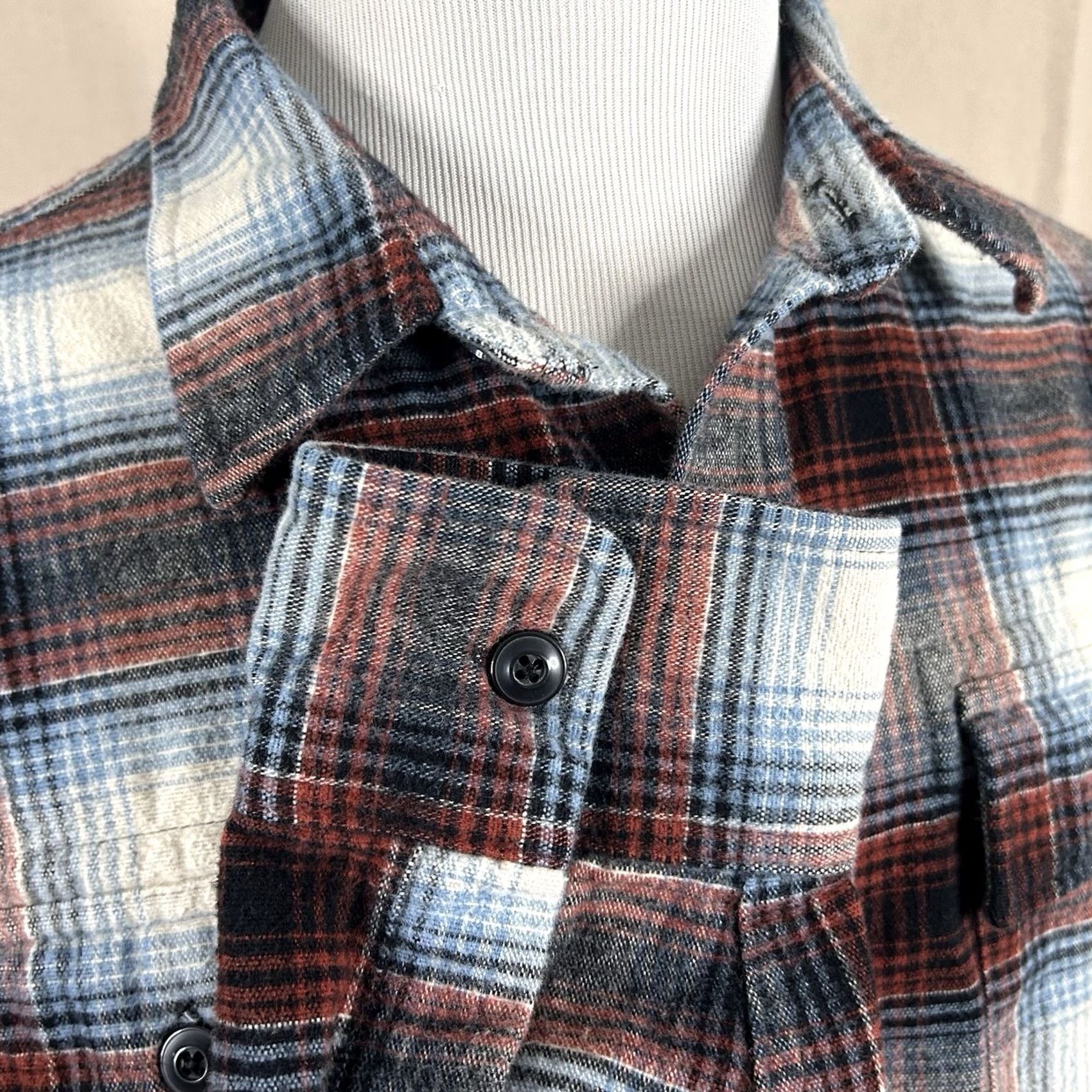 Vintage L.L. Bean Signature Slim Fit 1935 Archive Chamios Cloth Shirt Plaid Red Blue XL Button-Up Mens Shirt Size US XL / EU 56 / 4 - 5 Thumbnail