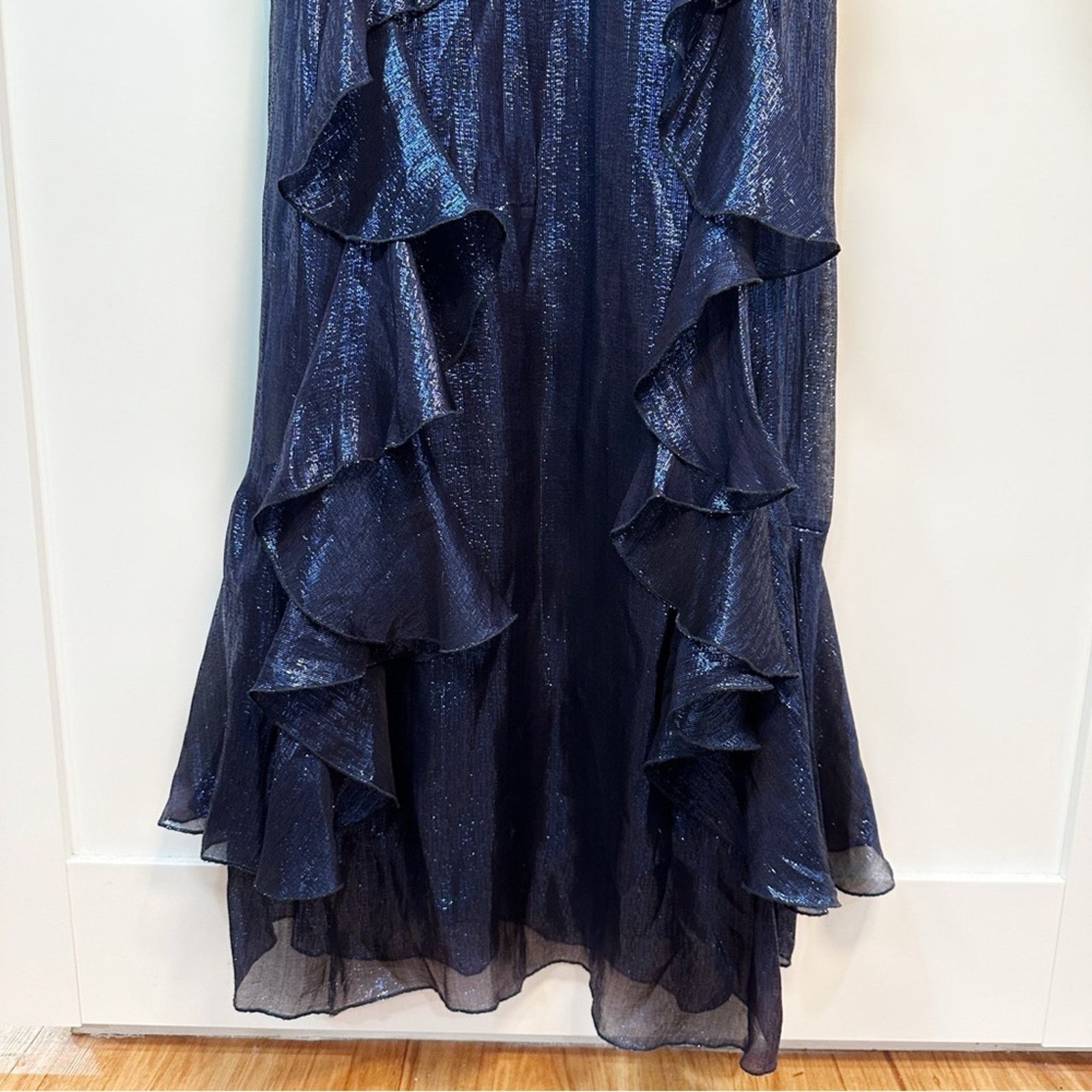 Alice McCall Alice McCall Salvatore Cascading Ruffle Metallic Gown Size XS / US 0-2 / IT 36-38 - 7 Thumbnail
