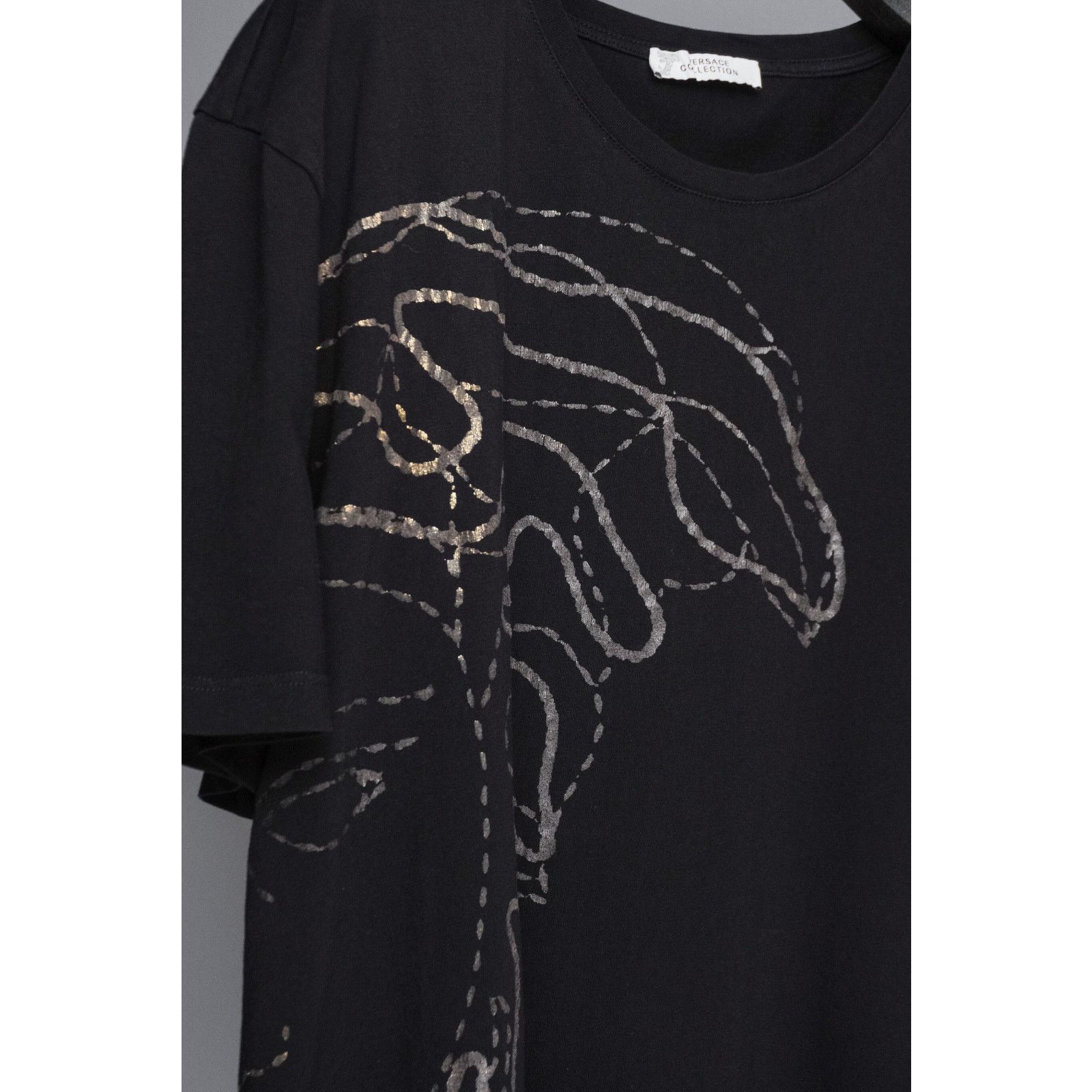 Versace Gianni versace big medusa gold printed logo black tee shirt Size US XL / EU 56 / 4 - 5 Thumbnail