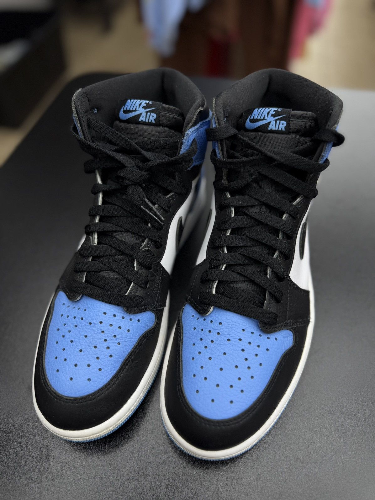 Jordan Brand × Nike Jordan 1 High UNC Toe Size 10 Pre Owned Size US 10 / EU 43 - 7 Thumbnail