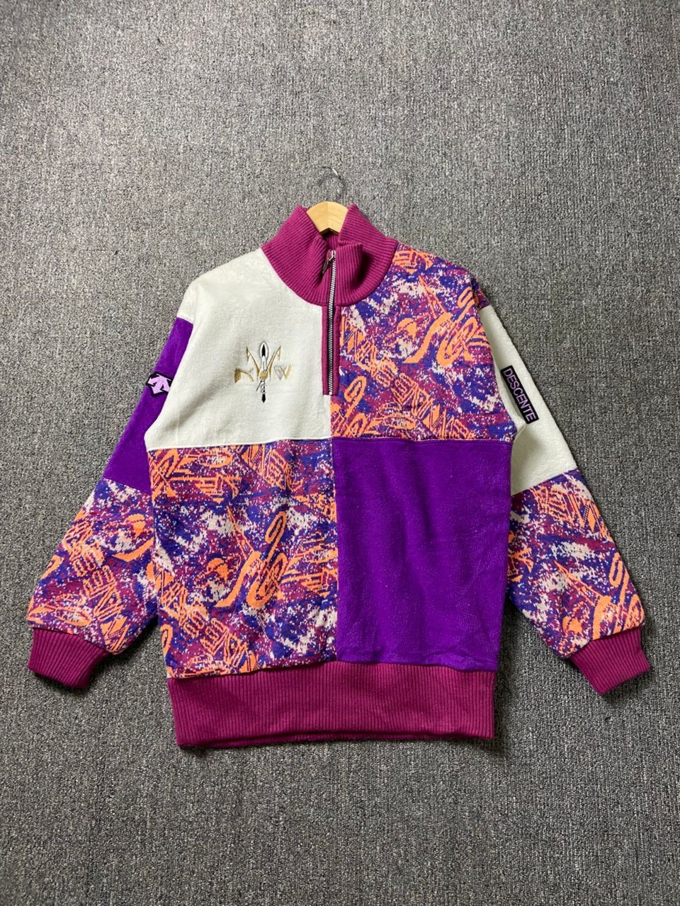 Descente Vintage Descente Quarter Zipper Patterned Jacket (188) Size US S / EU 44-46 / 1 - 1 Thumbnail