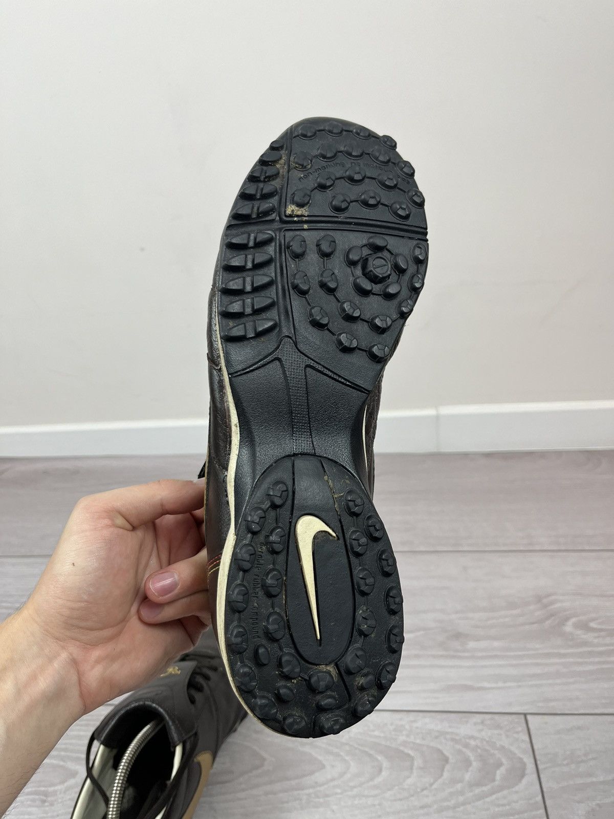 Nike Nike Tiempo 2007 Ronaldinho Vintage Soccer Shoes Size US 12 / EU 45 - 10 Thumbnail
