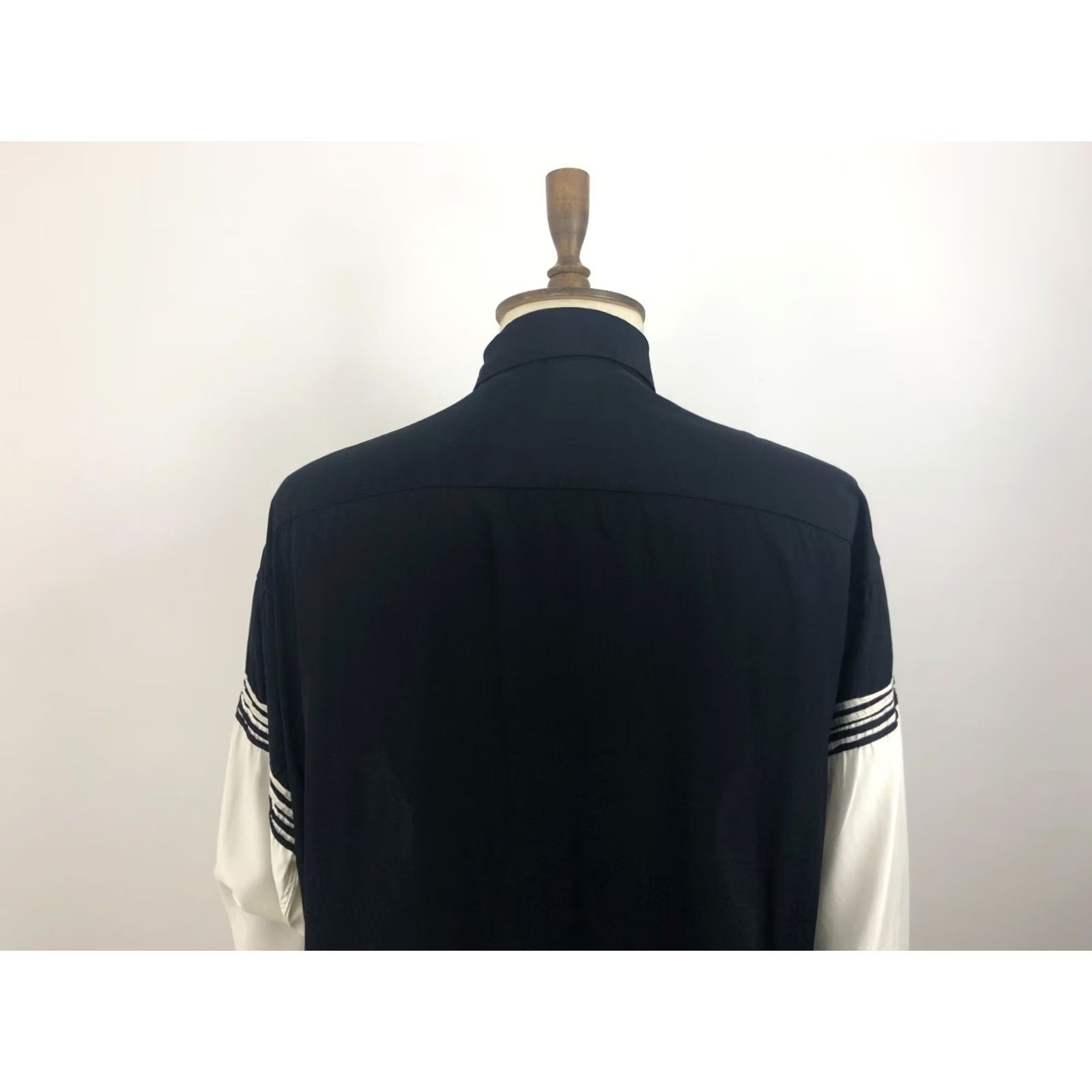 Vintage Maurice Emde Shirt Button-Up Men 5 Black Striped Viscose Regular Long Sleeve Collared Fall Spring Summer Weekender-Style Women? Size US S / EU 44-46 / 1 - 5 Thumbnail