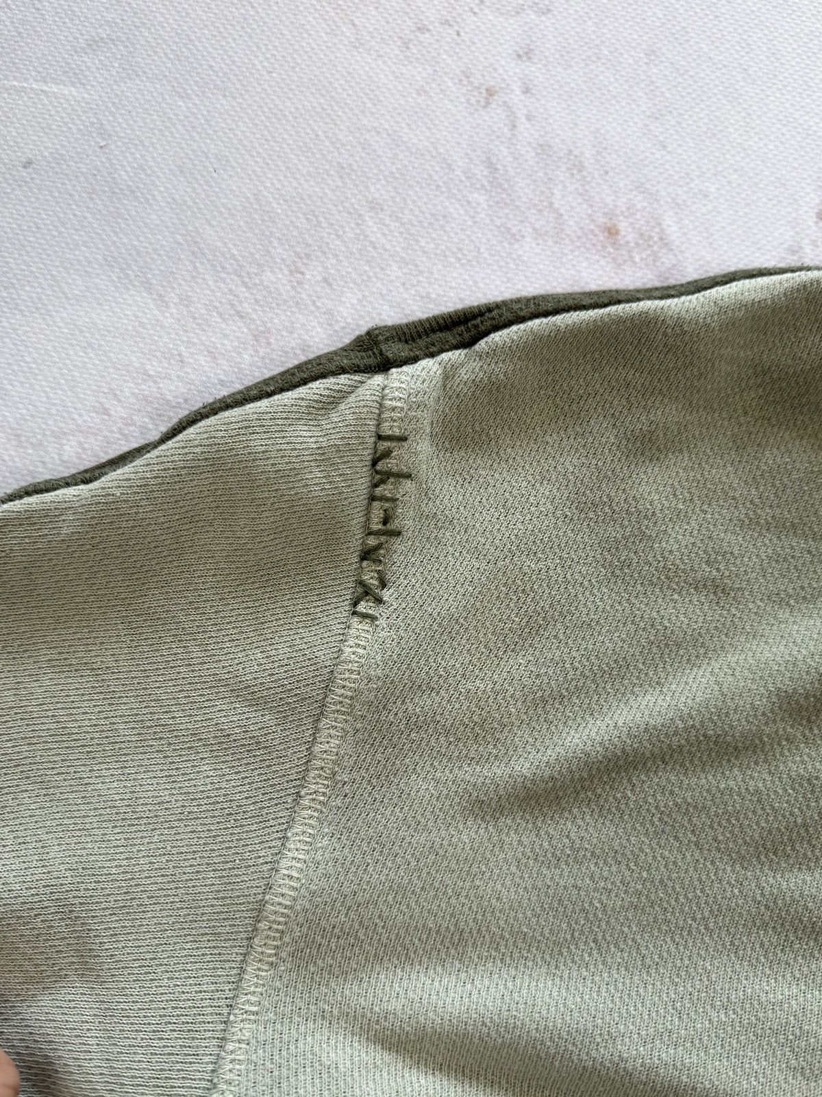 Diesel Diesel Distresed Crewneck Archive Vintage Y2K Size US L / EU 52-54 / 3 - 5 Thumbnail