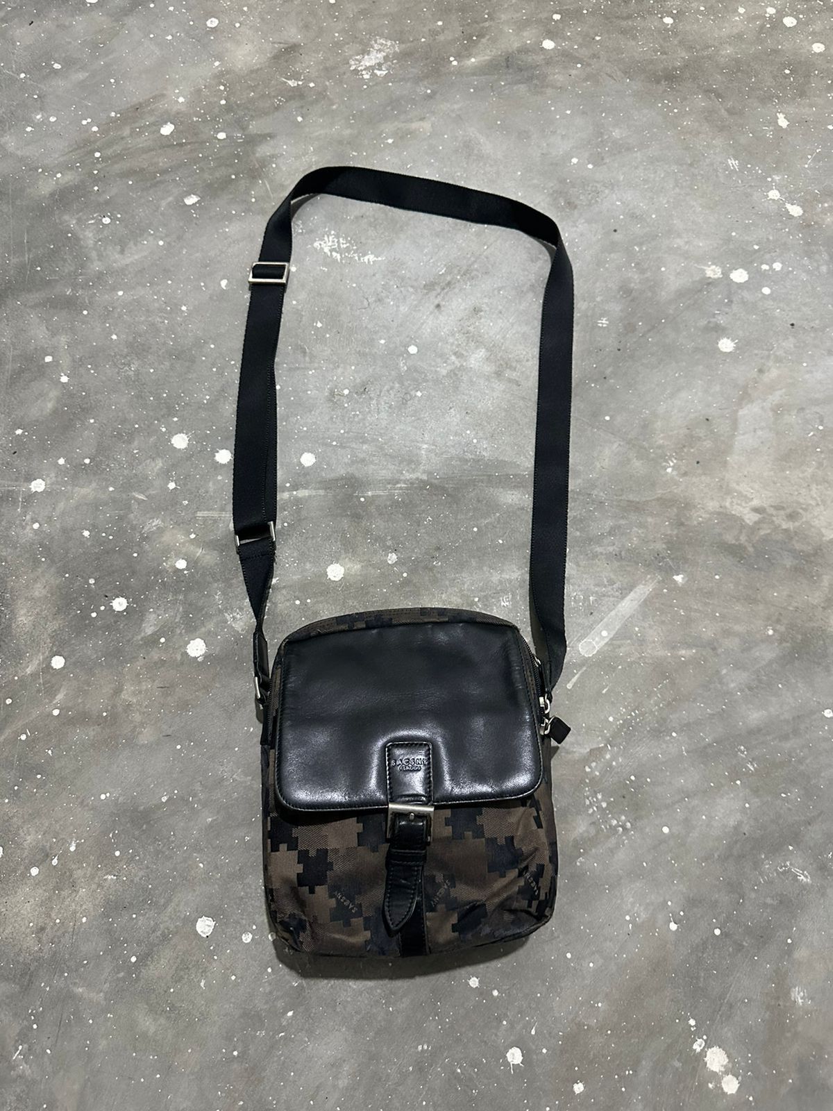 Yohji Yamamoto Ysaccs by Yohji Yamamoto Lots Pocket Crossbody/Sling bag Size ONE SIZE - 1 Thumbnail