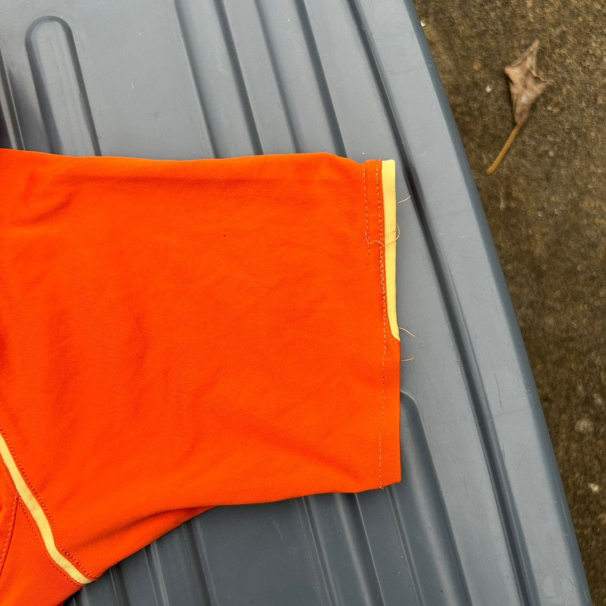 Nike Vintage Nike Manchester United Orange 🍊 Size US XS / EU 42 / 0 - 14 Thumbnail