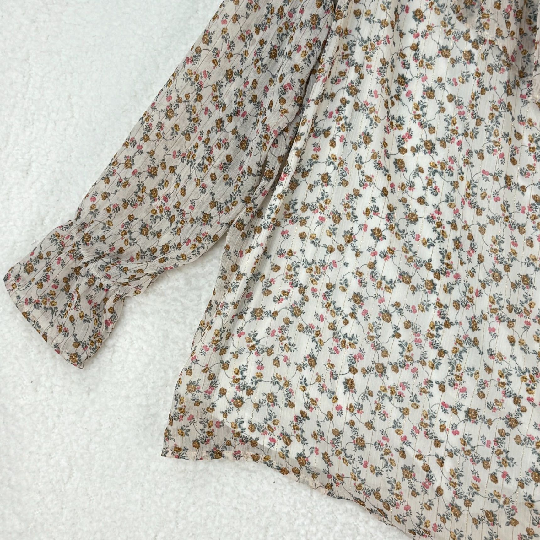 Torrid Torrid Floral Print Ruffled On-Shoulder Top Womens Cream Chiffon 2X Blouse Floral Pattern Plus Size 2X Short Sleeve? Size XXL / US 16-18 / IT 52-54 - 4 Thumbnail