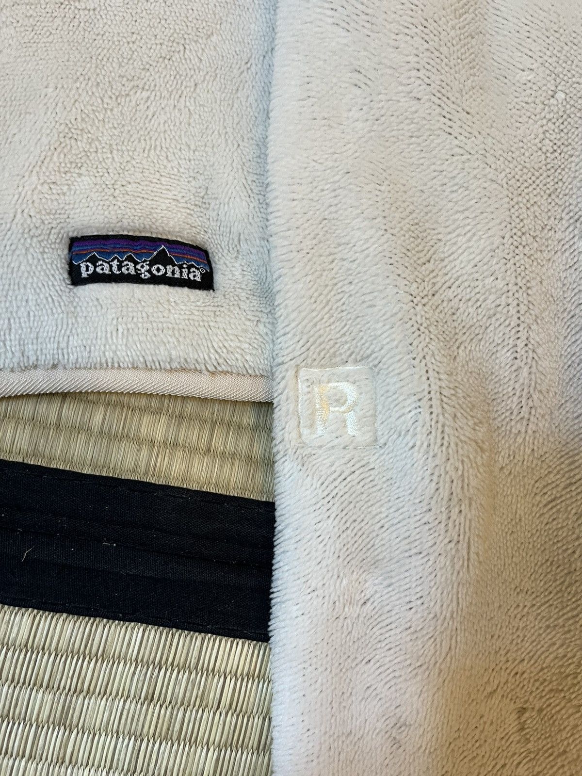 Patagonia Vintage Patagonia Regulator R4 Rare Extra Longsleeve Variant Size XL / US 12-14 / IT 48-50 - 5 Thumbnail
