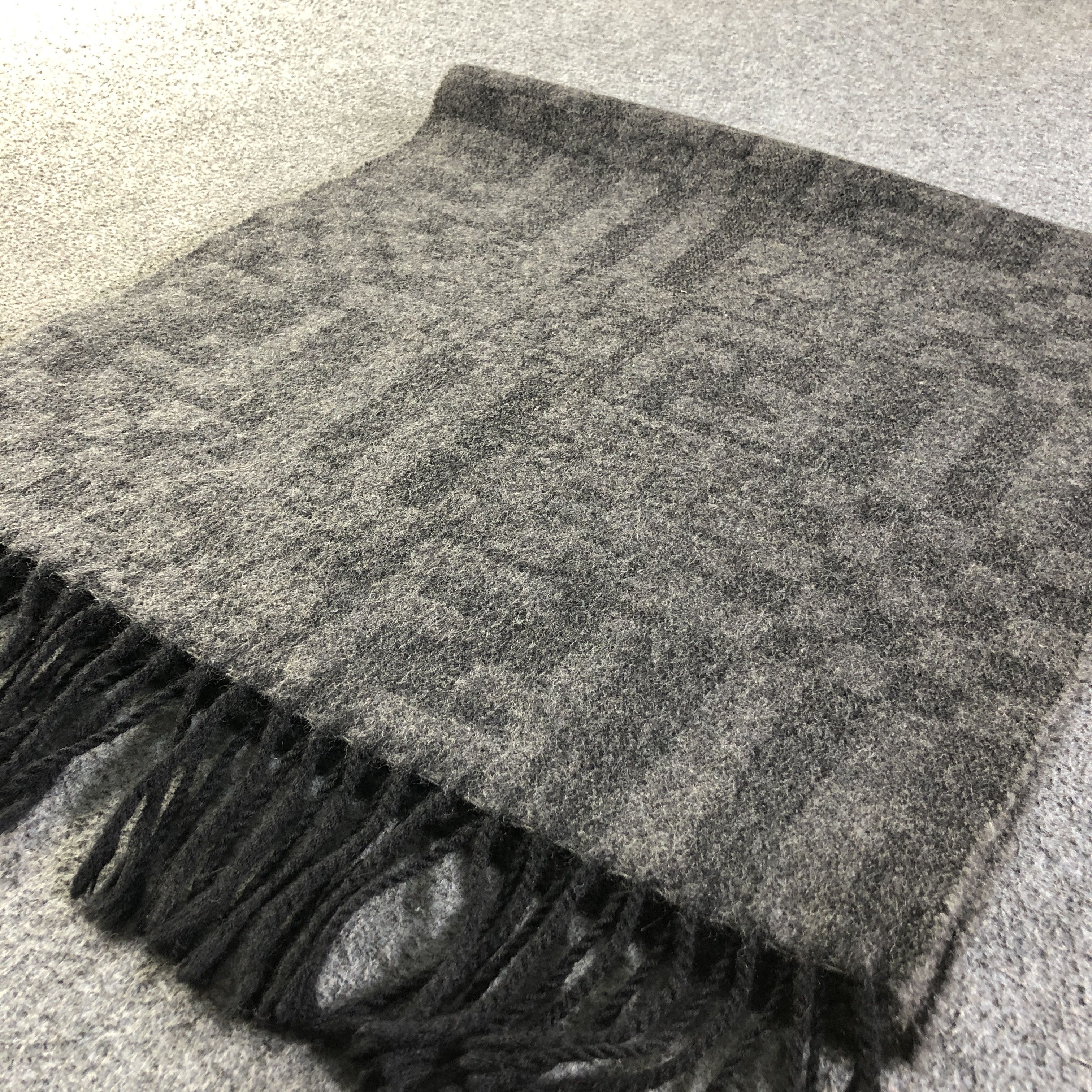 Fendi Fendi Wool Scarf Muffler V2639 Size ONE SIZE - 3 Thumbnail