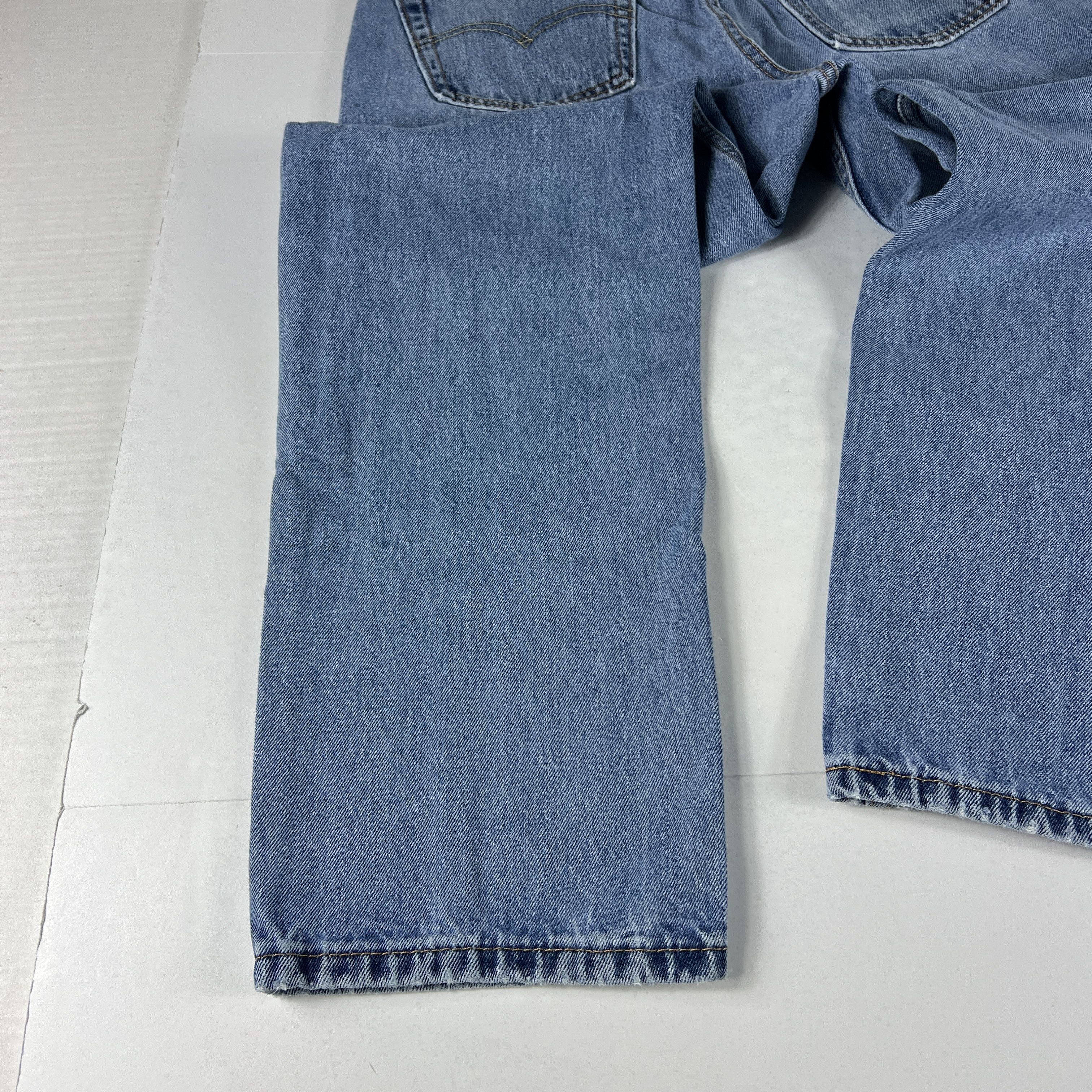 Levi's Levi's Jeans 550 Relaxed Straight Blue Faded Denim Size US 32 / EU 48 - 17 Thumbnail