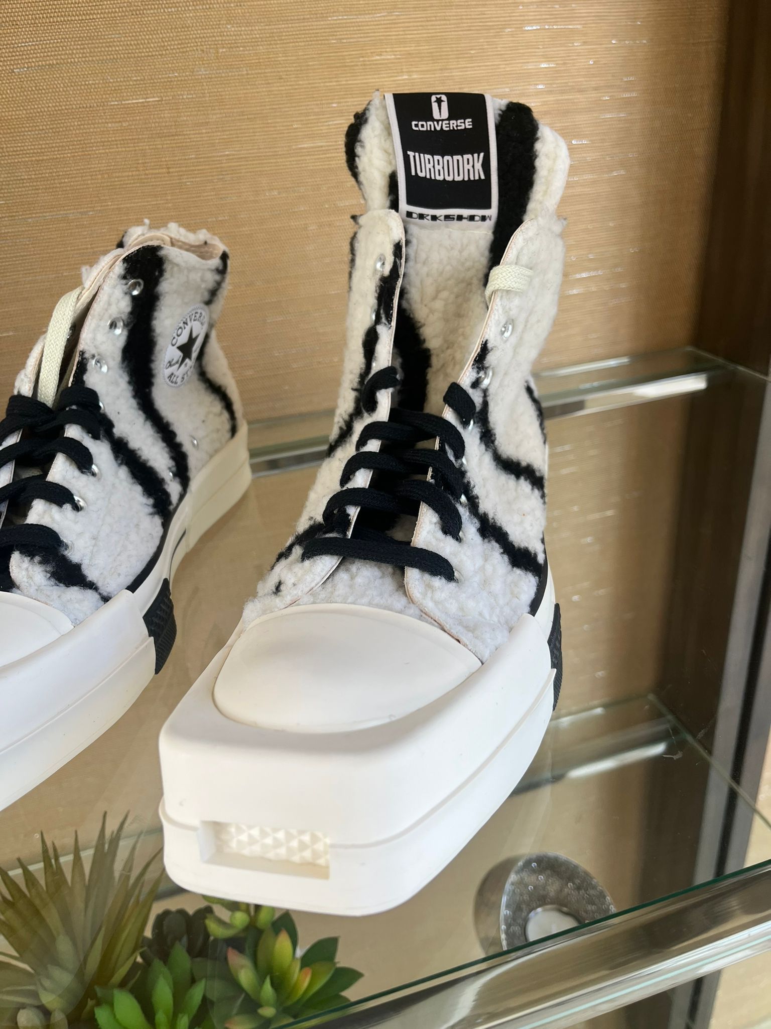 Rick Owens Drkshdw Turbodrk Sneakers in Black & White Size US 7 / EU 40 - 9 Thumbnail