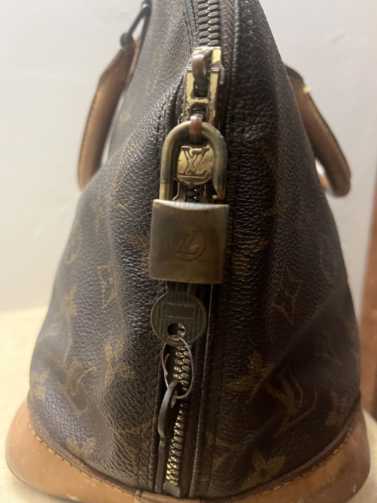 Louis Vuitton louis vuitton alma Size ONE SIZE - 6 Thumbnail