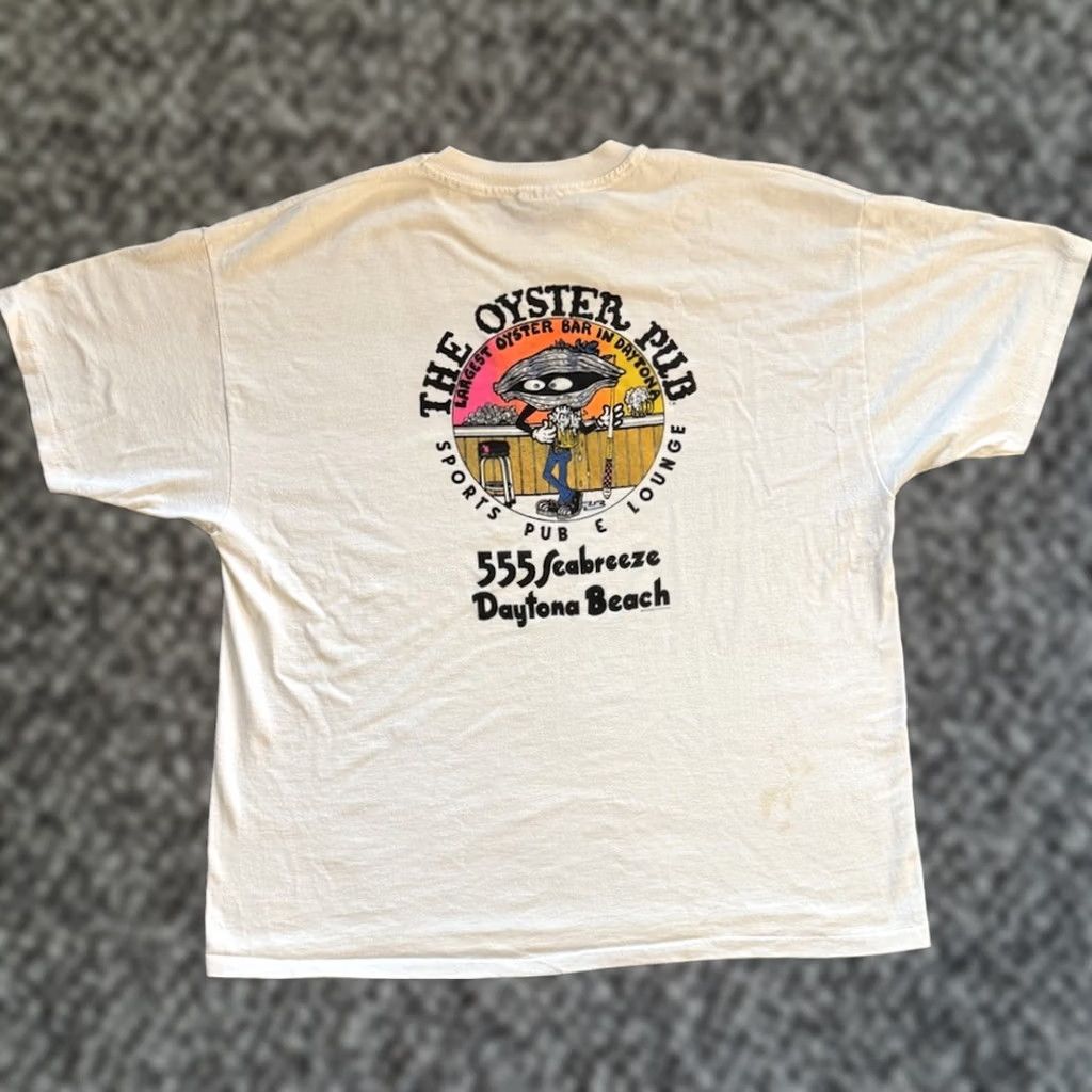 Hanes VINTAGE 90s The Oyster Bar Do It In The Raw T Shirt 2XL Hanes White Cotton Graphic Print Crew Neck Short Sleeve Men 90s Beach Daytona Beach Florida Size US XXL / EU 58 / 5 - 1 Thumbnail