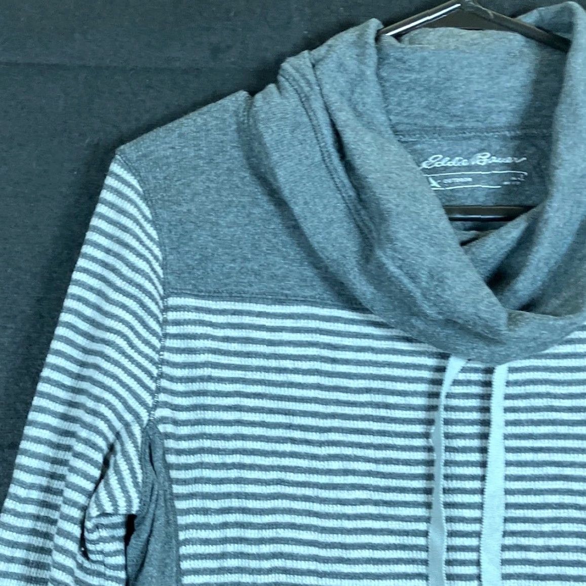 Eddie Bauer VINTAGE Eddie Bauer Womens Sweatshirt Gray White Striped Outdoor Cowl Neck Thermal L Size L / US 10 / IT 46 - 4 Thumbnail