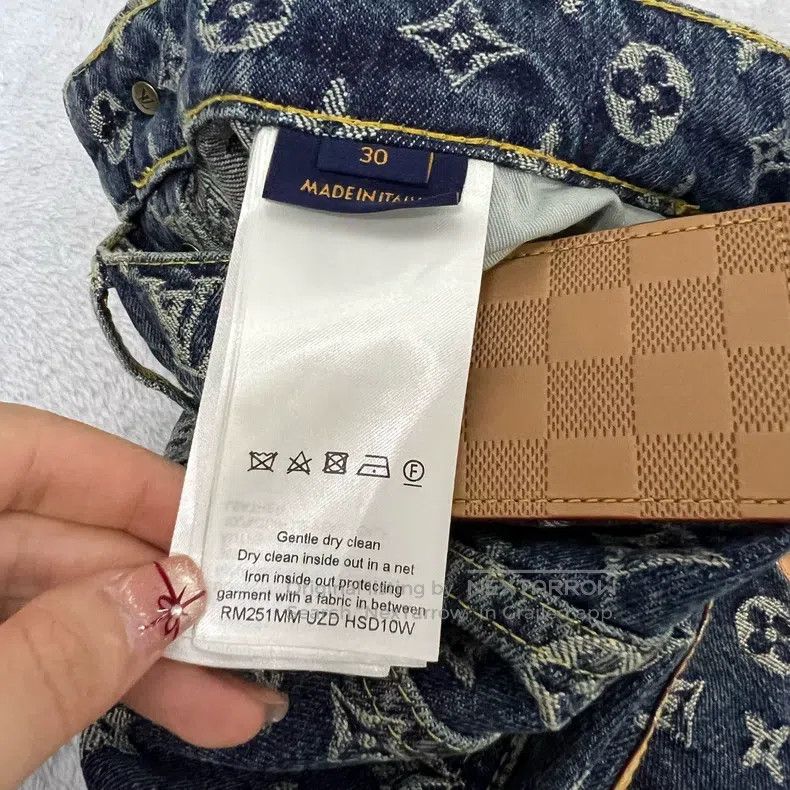 Louis Vuitton Louis Vuitton 25 Early Spring Men's Blue Full Print Jeans Size US 30 / EU 46 - 3 Thumbnail