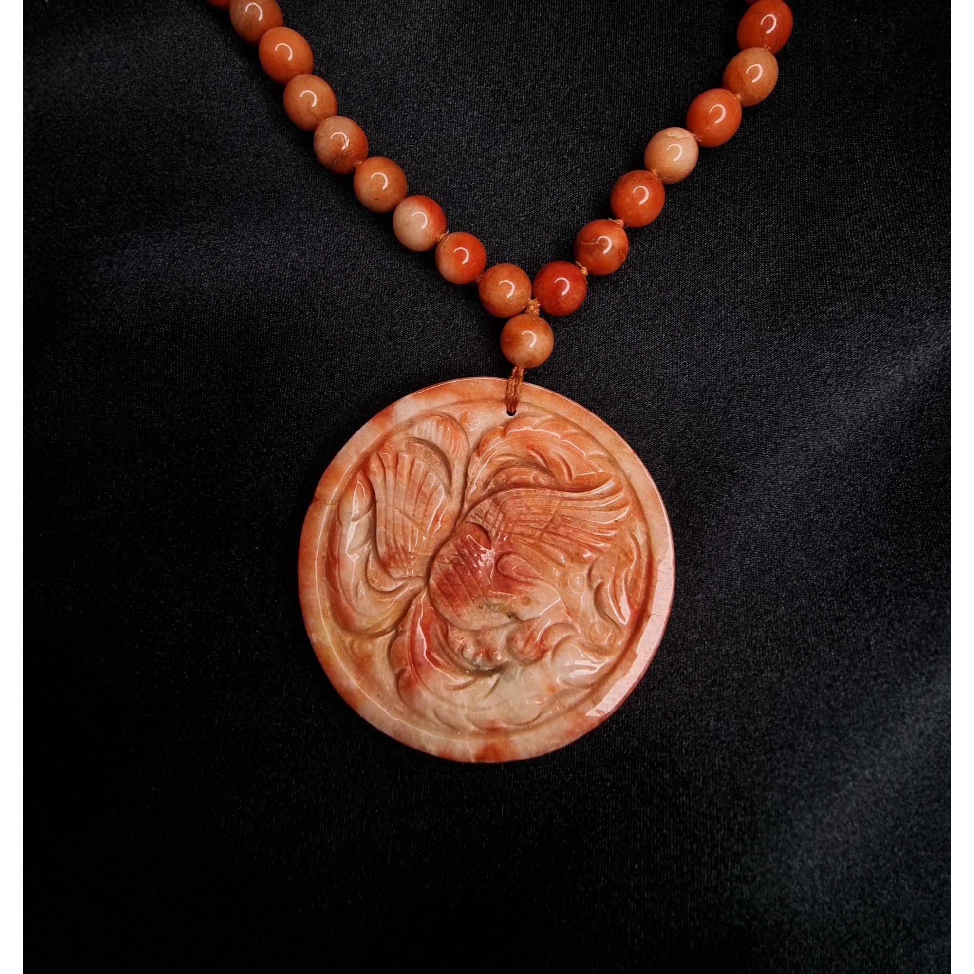 Vintage Vintage Hand-Carved Agate Pendant Necklace With Beaded Chain Size ONE SIZE - 1 Thumbnail