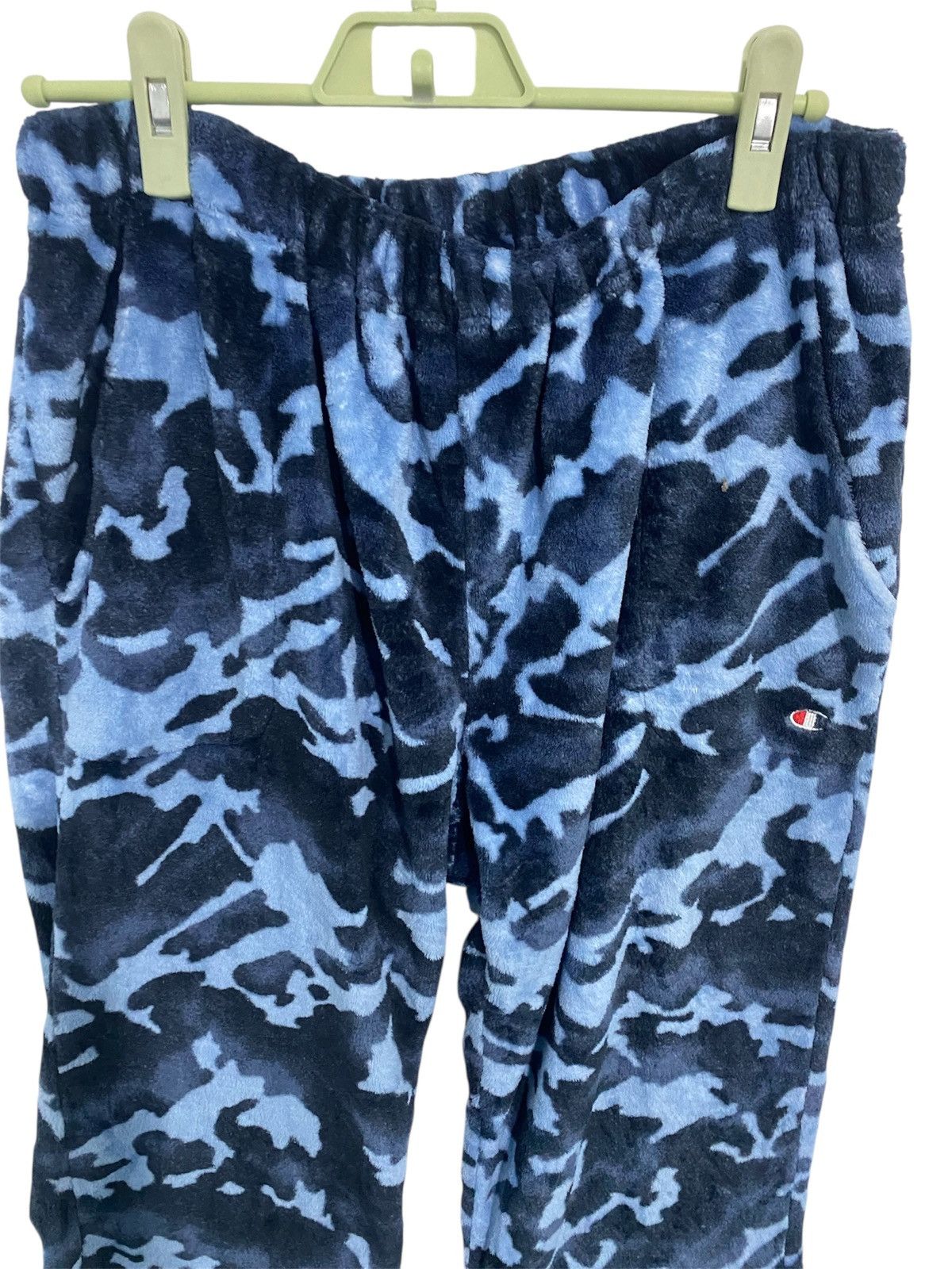 Champion 1Set Champion Fleece Sweatshirts and Camo Blue Pants Size US M / EU 48-50 / 2 - 7 Thumbnail