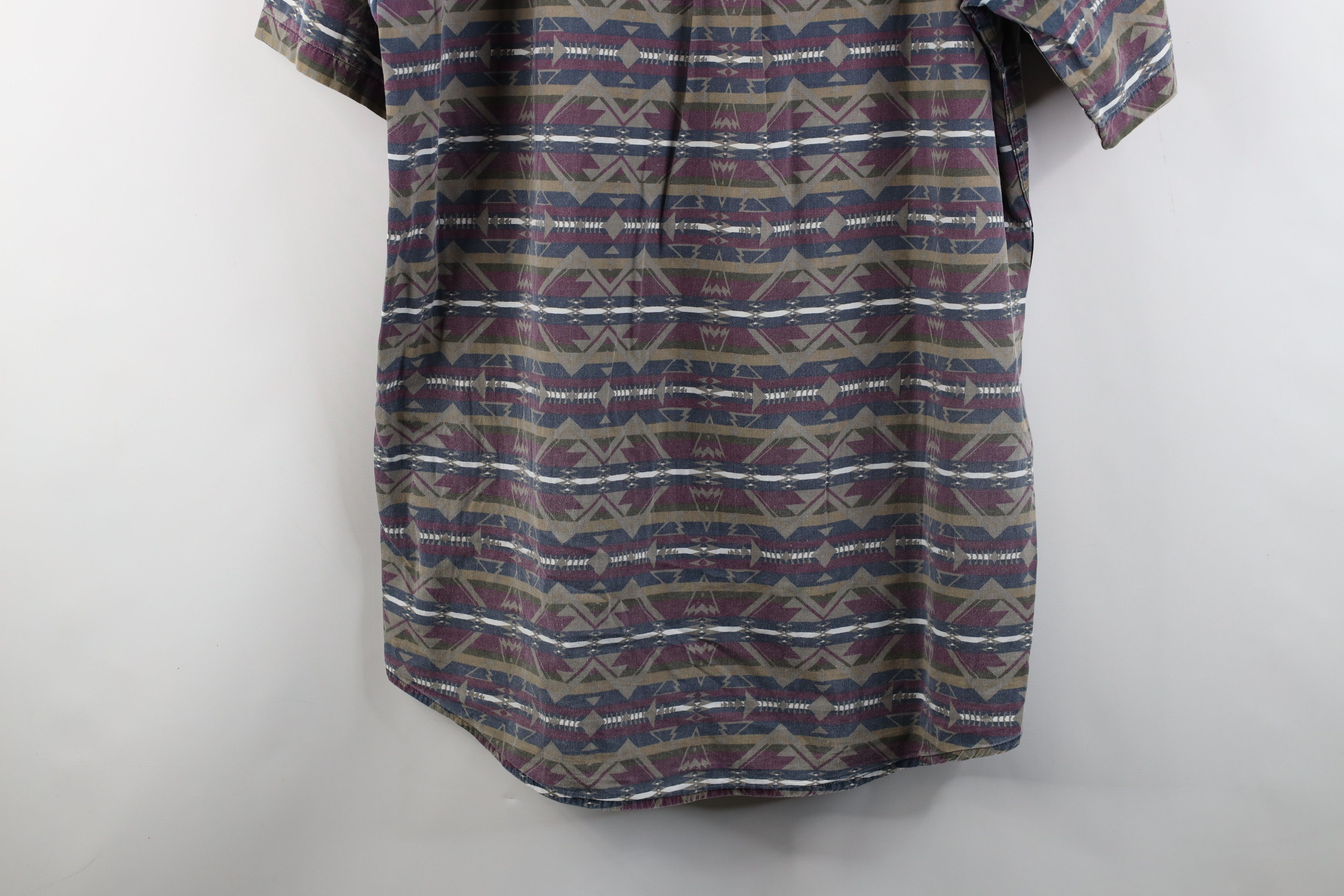 Vintage Vintage 90s Streetwear Southwestern Short Sleeve Shirt Size US L / EU 52-54 / 3 - 15 Thumbnail