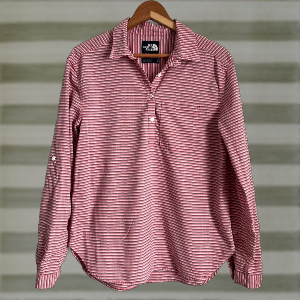 The North Face Nike Shirt Women’s Button-Up Pullover with Roll Tab Sleeves Sz S Multicolor Striped The North Face Size S / US 4 / IT 40 - 1 Thumbnail