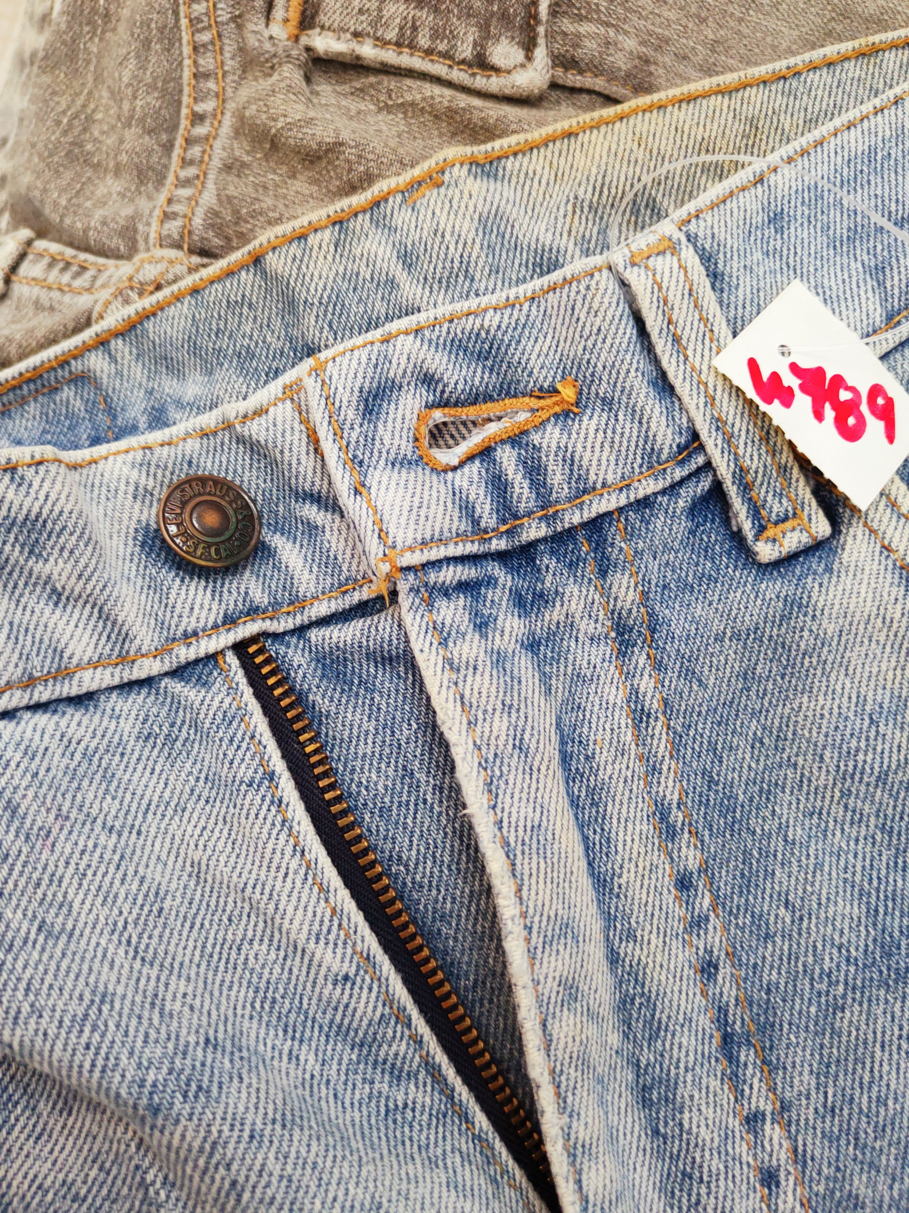 Levi's Levi's vintage Blue Distressed Ripped Jeans #W789 Size US 28 / EU 44 - 17 Thumbnail