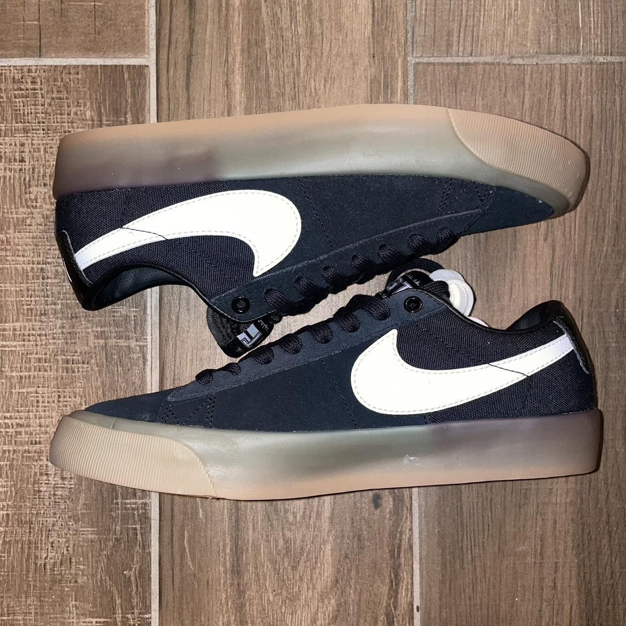 Nike Nike SB Blazer Low GT Black White Gum Shoe Size US 7 / EU 40 - 2 Thumbnail