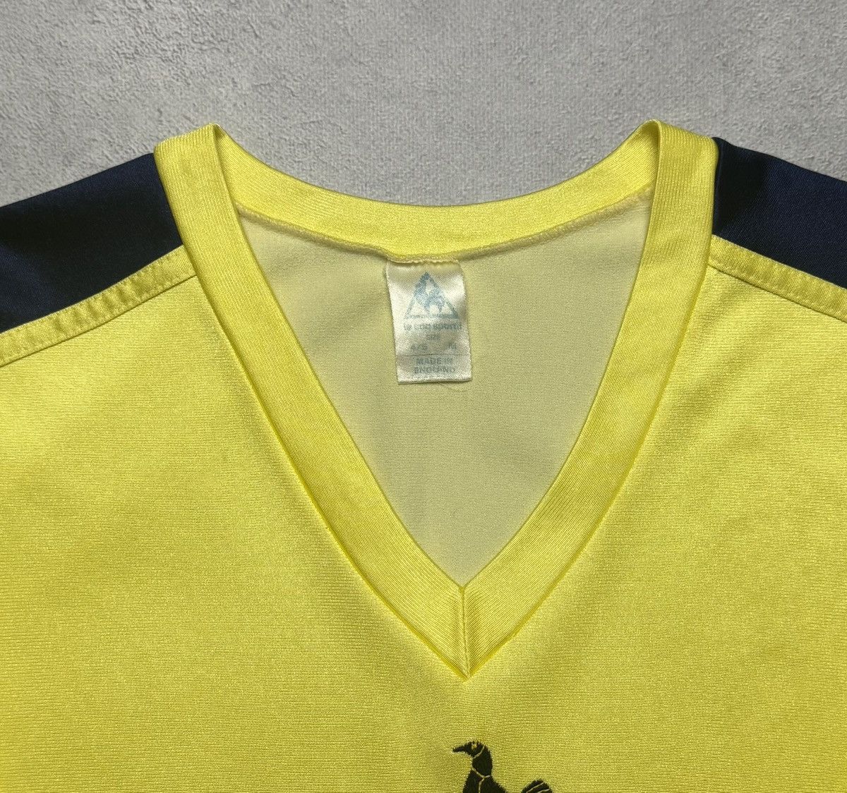 Le Coq Sportif Tottenham Hotspur 1981 1982 Away Shirt Jersey Le Coq Sportif Size US M / EU 48-50 / 2 - 7 Thumbnail