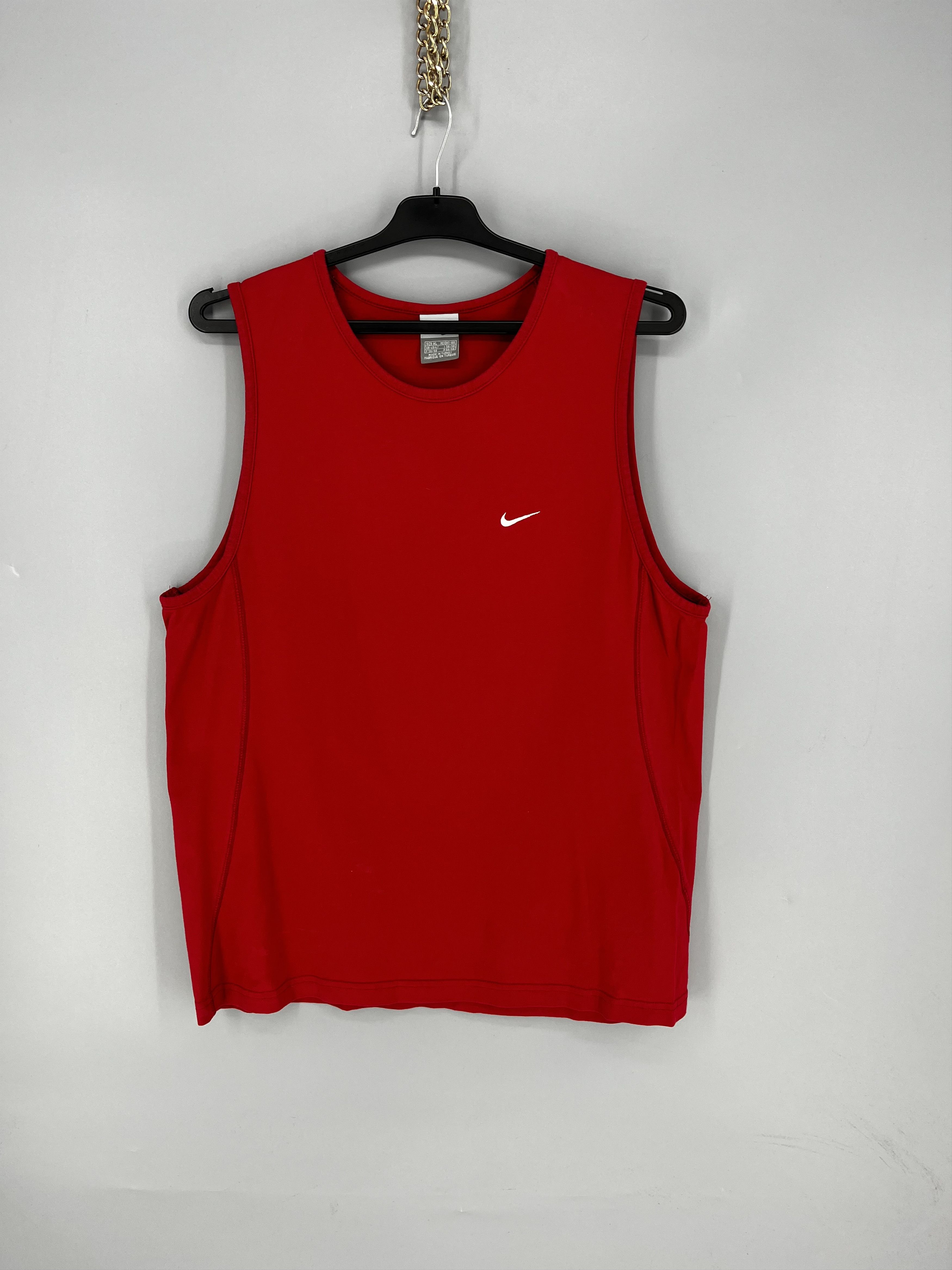 Nike Vintage Nike Tank Top Shirt Mens Red Sleeveless Logo Size US L / EU 52-54 / 3 - 1 Thumbnail