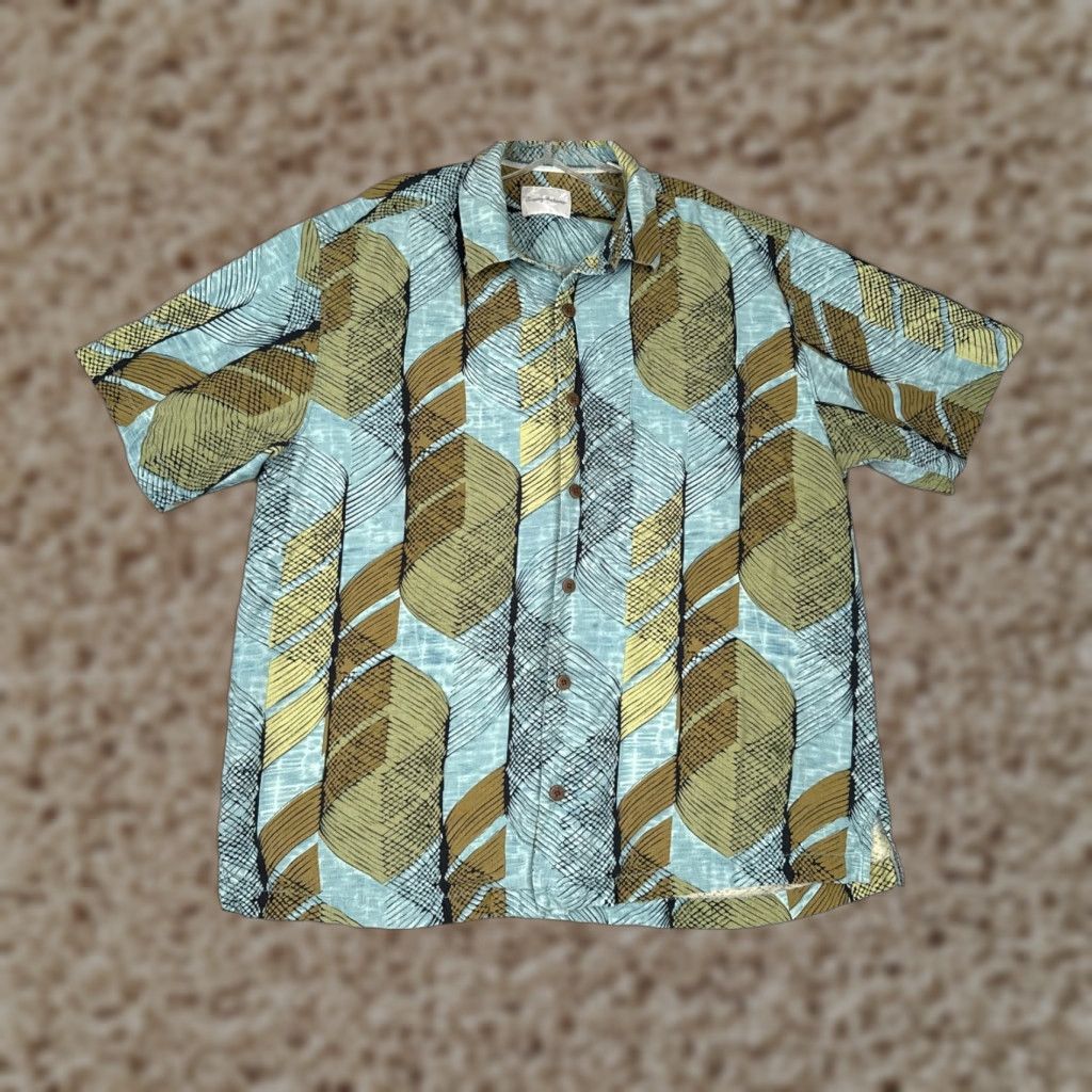 Tommy Bahama Tommy Bahama Shirt Men Large Blue Green Geometric 100% Silk Button Up Hawaiian Size US L / EU 52-54 / 3 - 1 Thumbnail