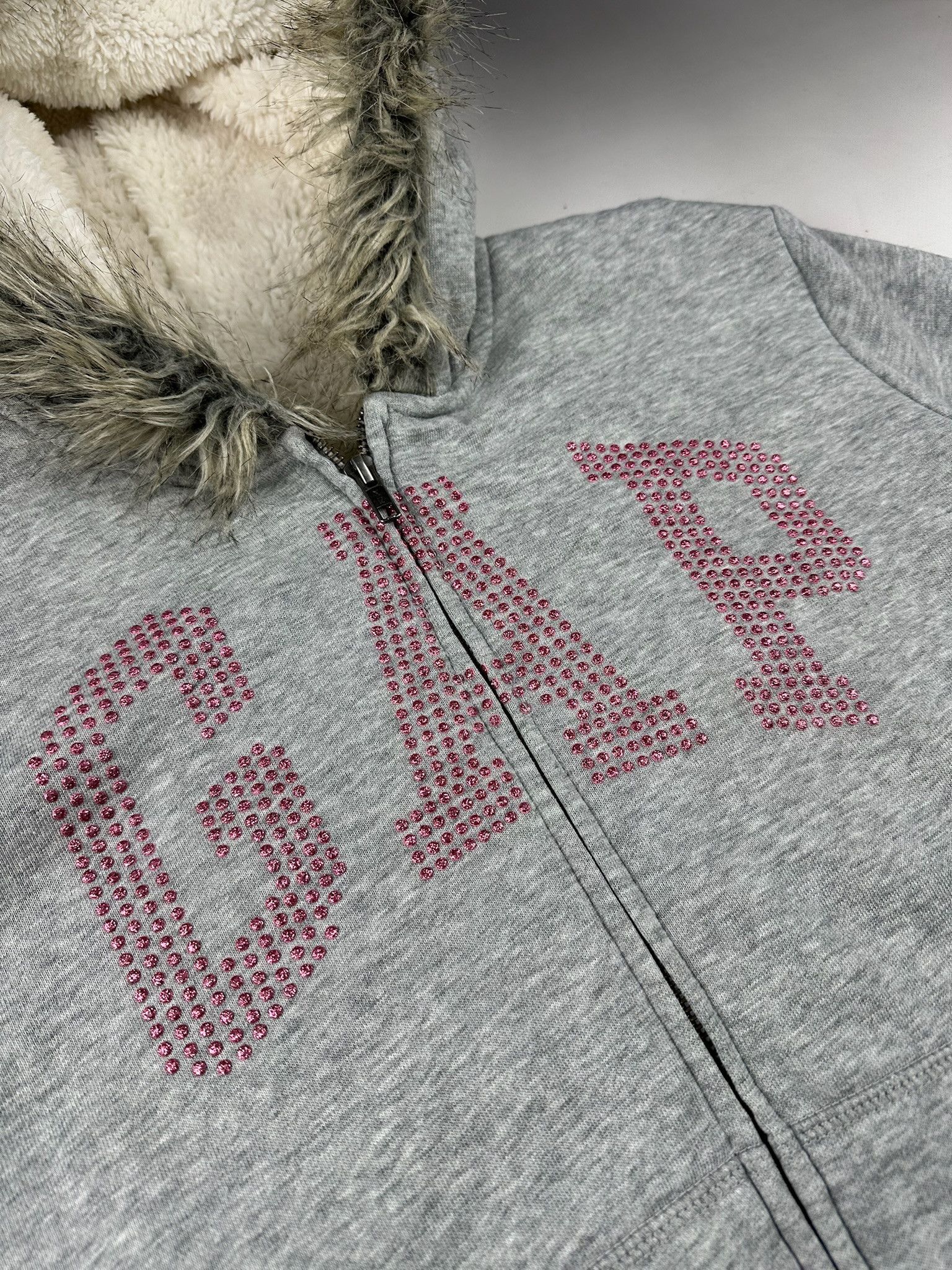 Gap rhinestones logo Zip Fur Hoodie LGB holister style Size S / US 4 / IT 40 - 4 Thumbnail