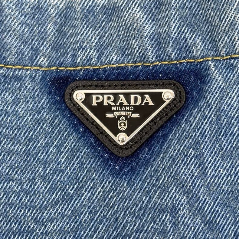 Prada Prada Size 38 Washed blue metal triangle denim jacket 2502 Size US XS / EU 42 / 0 - 8 Thumbnail