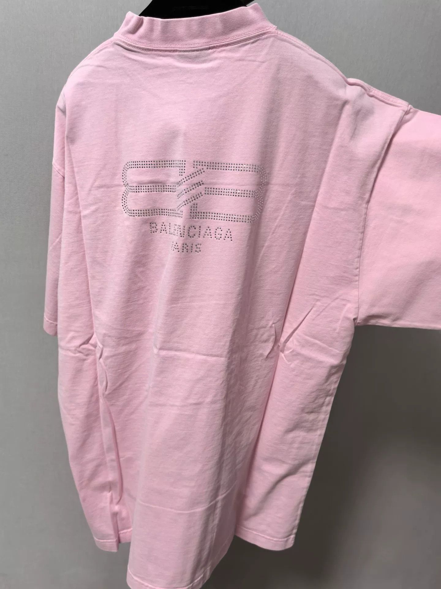 Balenciaga Balenciaga Back Crystal Logo Pink Oversized T-shirt Size M / US 6-8 / IT 42-44 - 1 Thumbnail