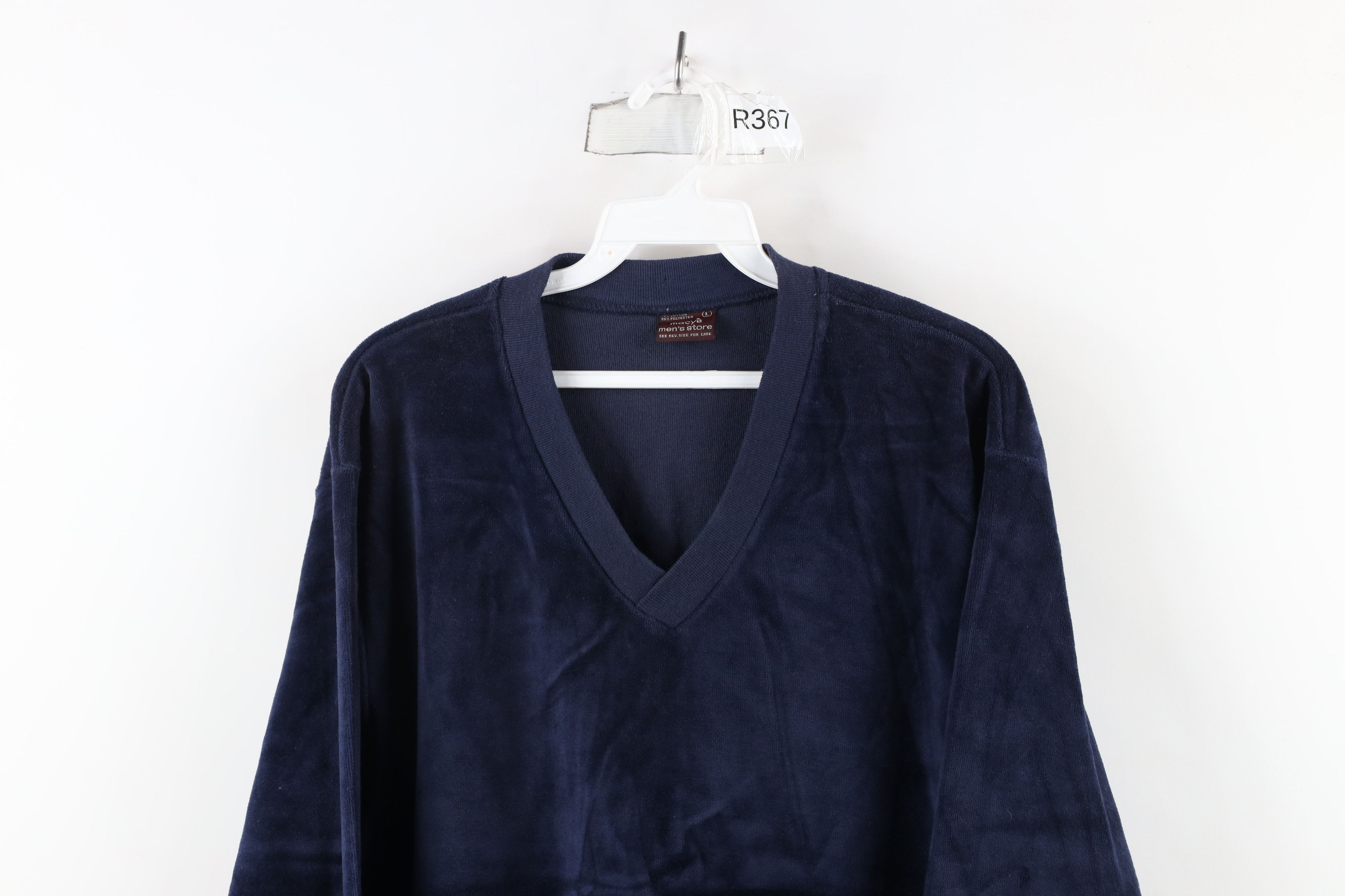 Vintage Vintage 70s Macys Velvet Velour V-Neck Sweater Navy Blue Size US L / EU 52-54 / 3 - 2 Thumbnail