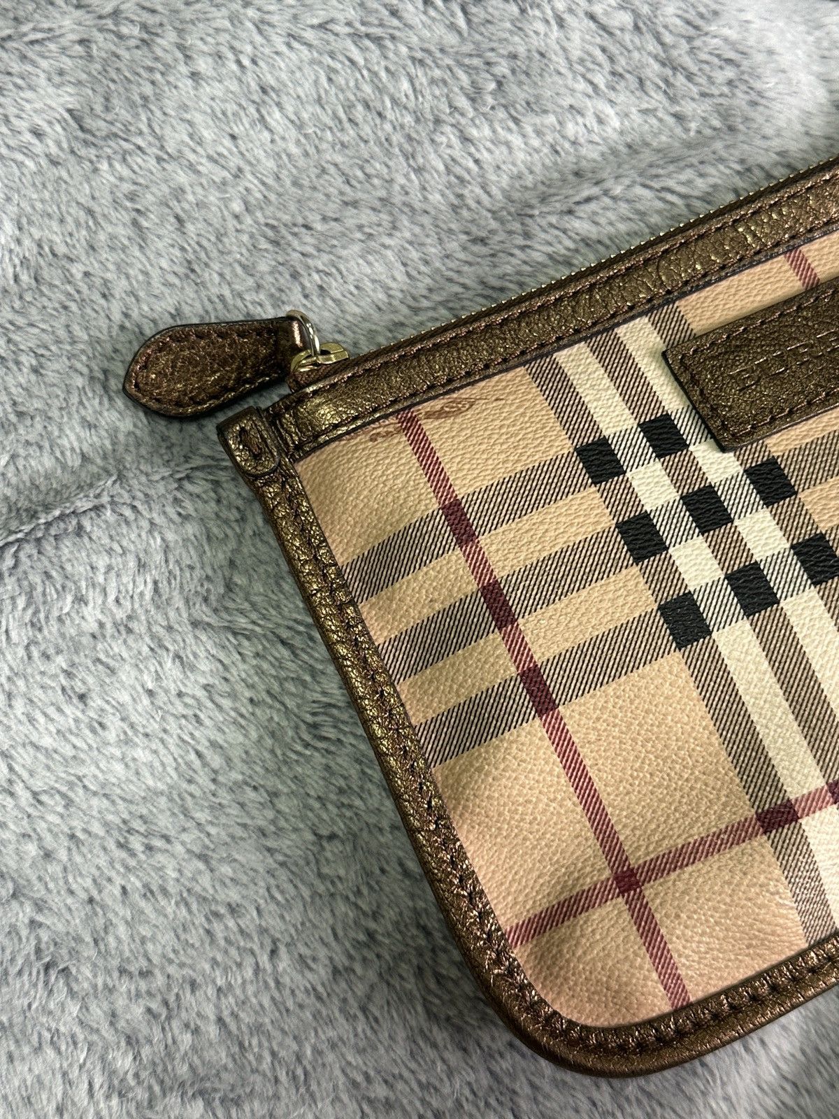 Burberry Burberry Nova Check Canvas Leather Clutch Bag Bronze Trim Size ONE SIZE - 10 Thumbnail