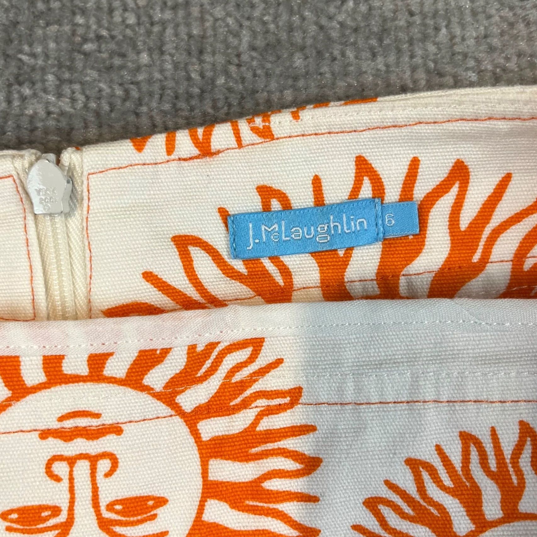 J.McLaughlin J.McLaughlin Skirt Womens Size 6 Multicolor White Orange Sun Print Pockets Back Zip Midi Straight & Pencil 19" LGT Size 28" / US 6 / IT 42 - 2 Thumbnail