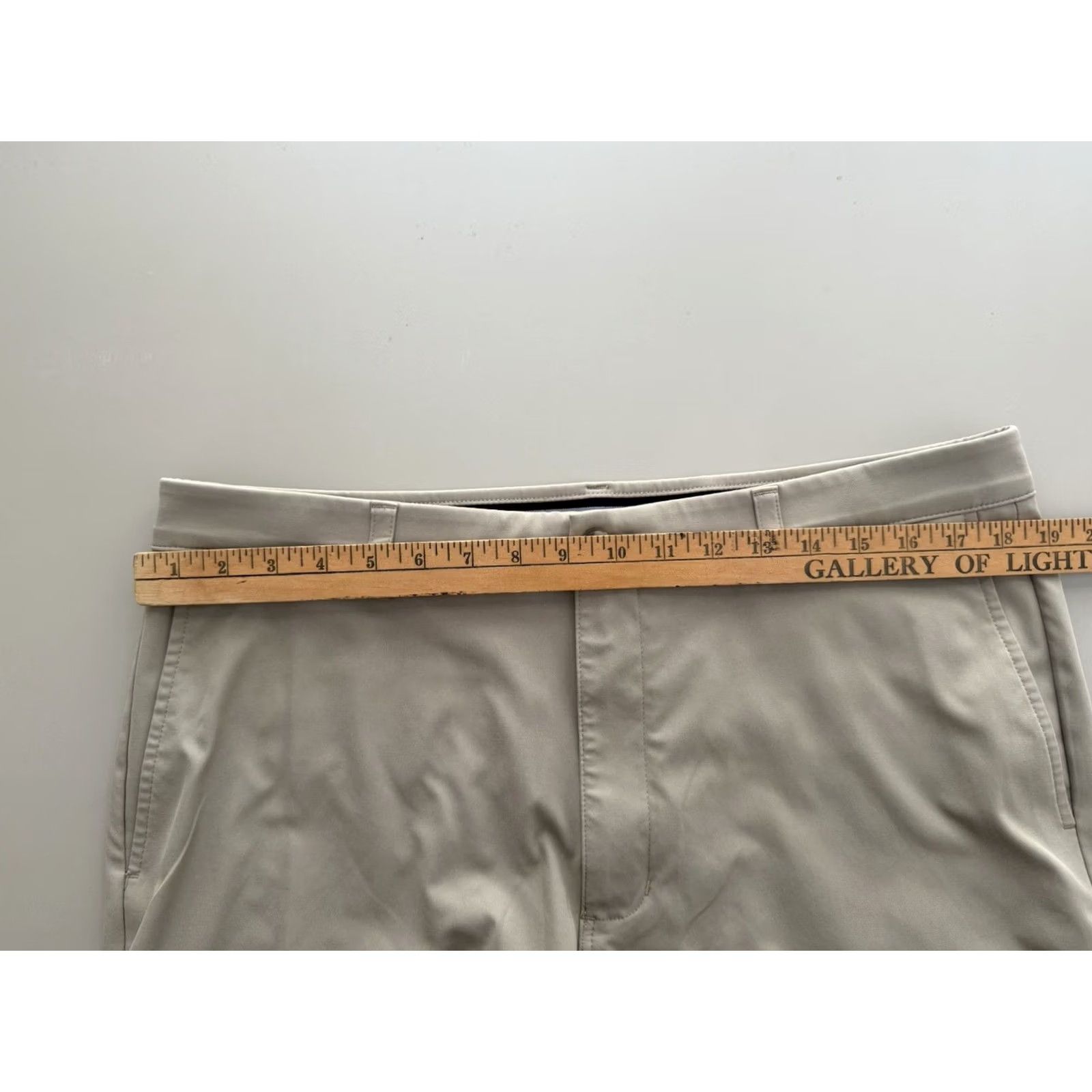 PGA Tour PGA TOUR Golf Shorts Beige Khaki Tan Size 36 Athletic Men's Flat Front Size US 36 / EU 52 - 4 Thumbnail