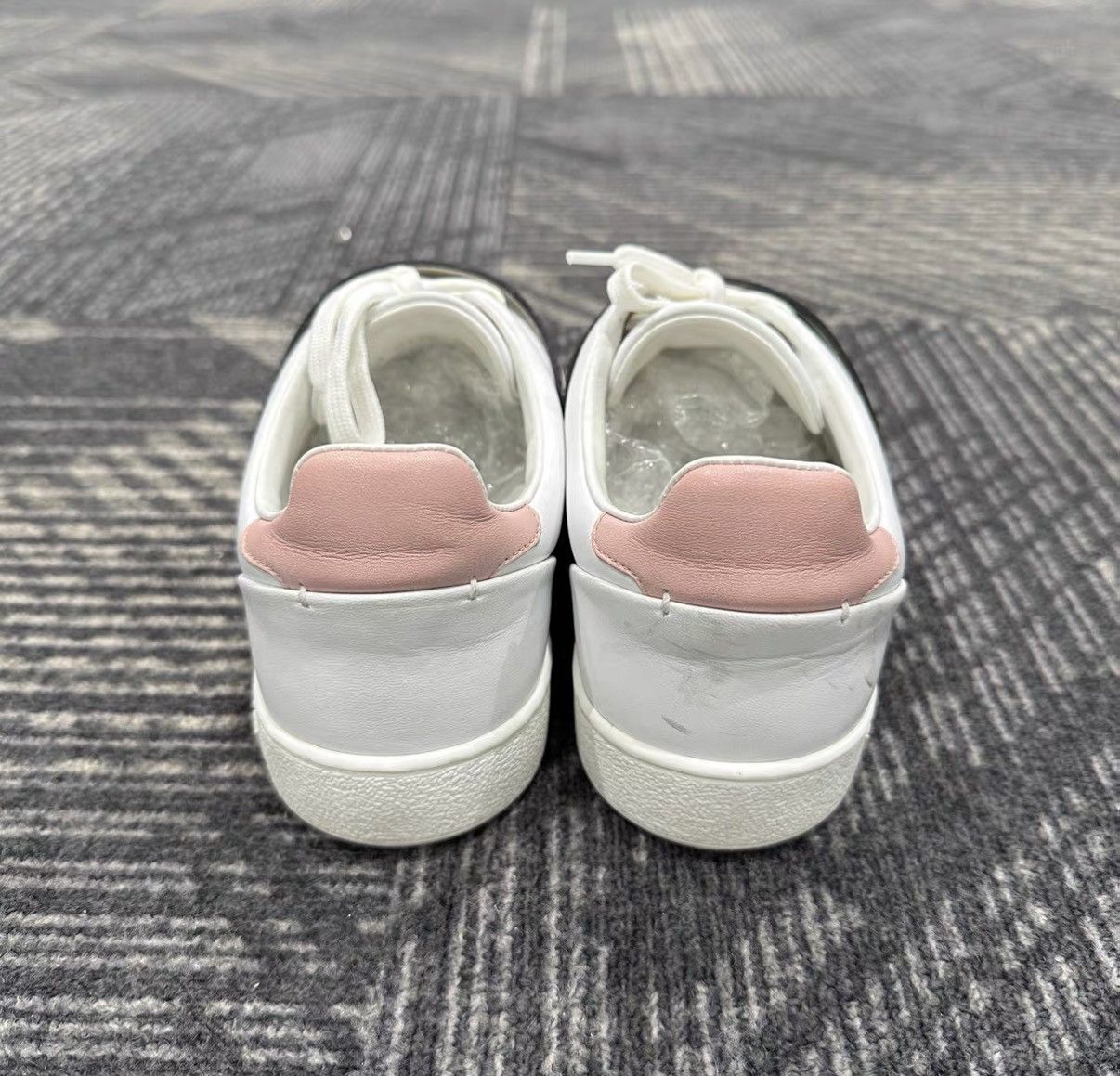 Louis Vuitton Louis Vuitton Pink Velcro Sneakers J42 Size US 6.5 / IT 36.5 - 3 Thumbnail