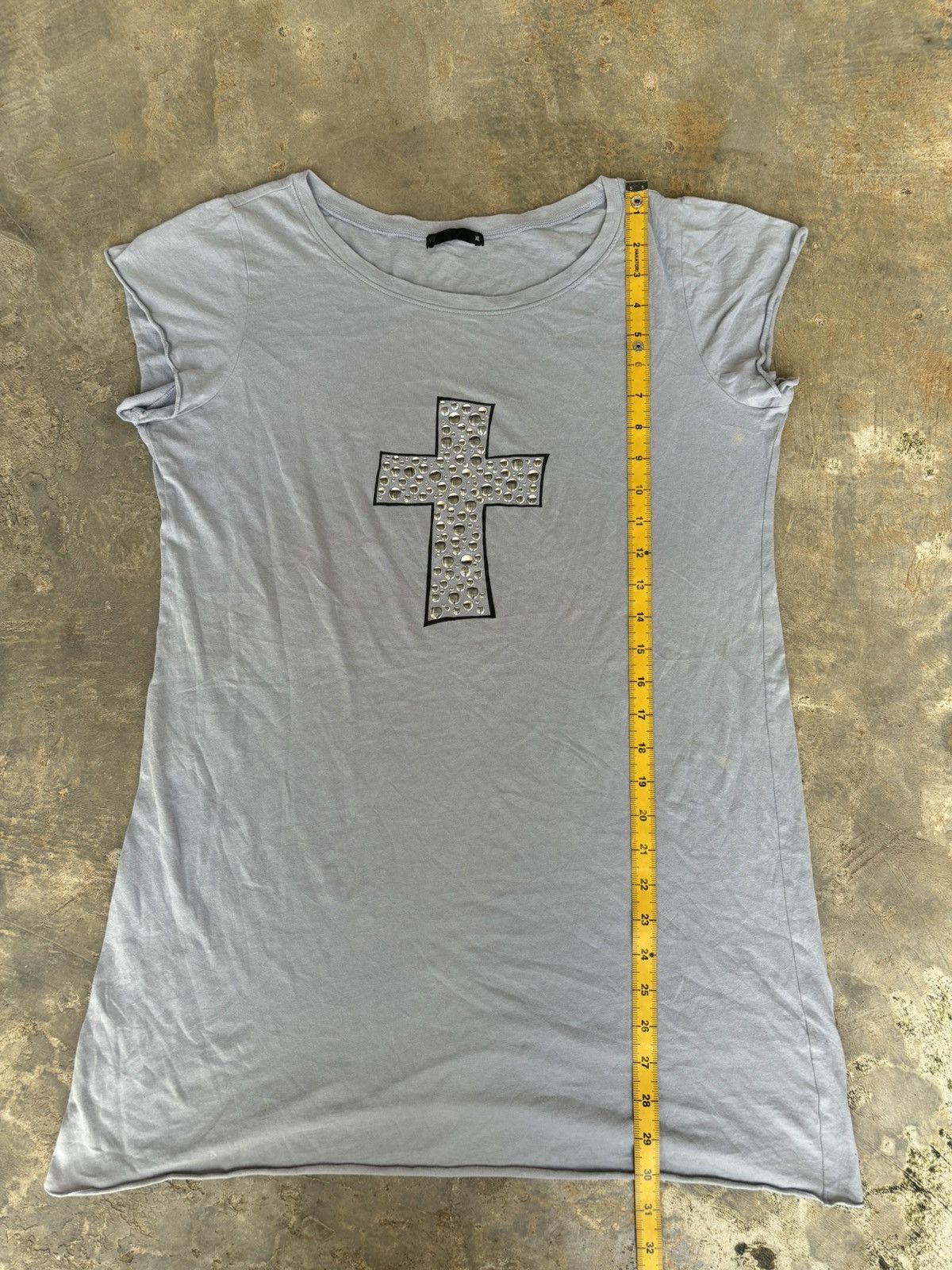 Uniqlo Y2k Skull Uniqlo Punk Style Tshirt Size US XL / EU 56 / 4 - 9 Thumbnail