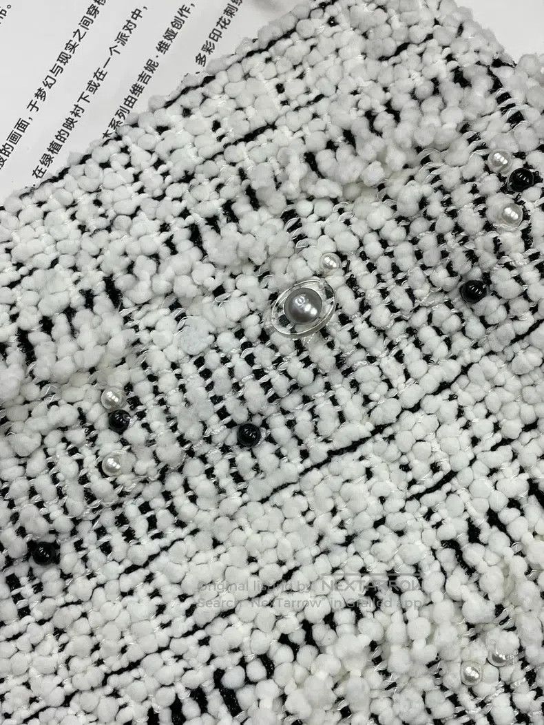 Chanel Chanel Black and white knitted striped skirt short skirt Size 25" / US 0 / IT 36 - 2 Thumbnail
