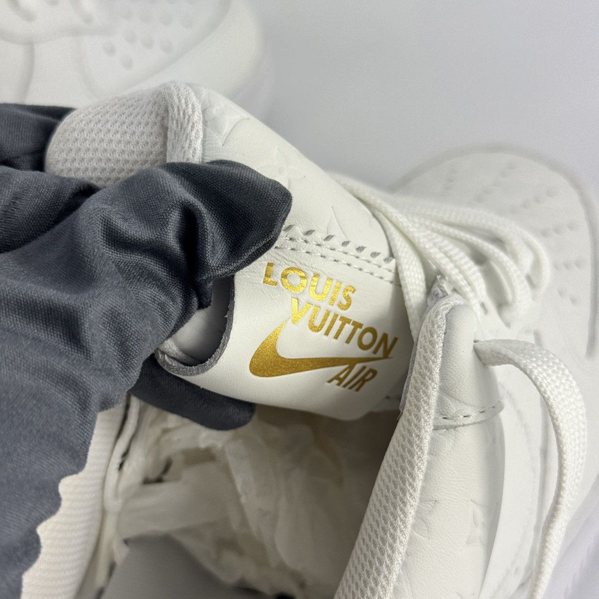 Louis Vuitton VIRGIL ABLOH LOUIS VUITTON X AIR FORCE 1 SNEAKERS Size US 8.5 / EU 41-42 - 8 Thumbnail