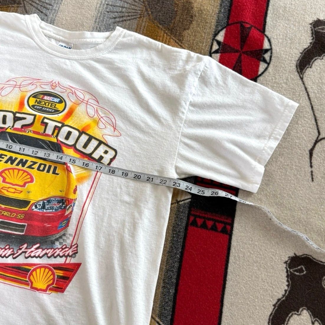 Gildan VINTAGE Kevin Harvick NASCAR T-Shirt XL White Men Short Sleeve Racing Cars Y2k 2000s Double Sided Size US XL / EU 56 / 4 - 6 Thumbnail