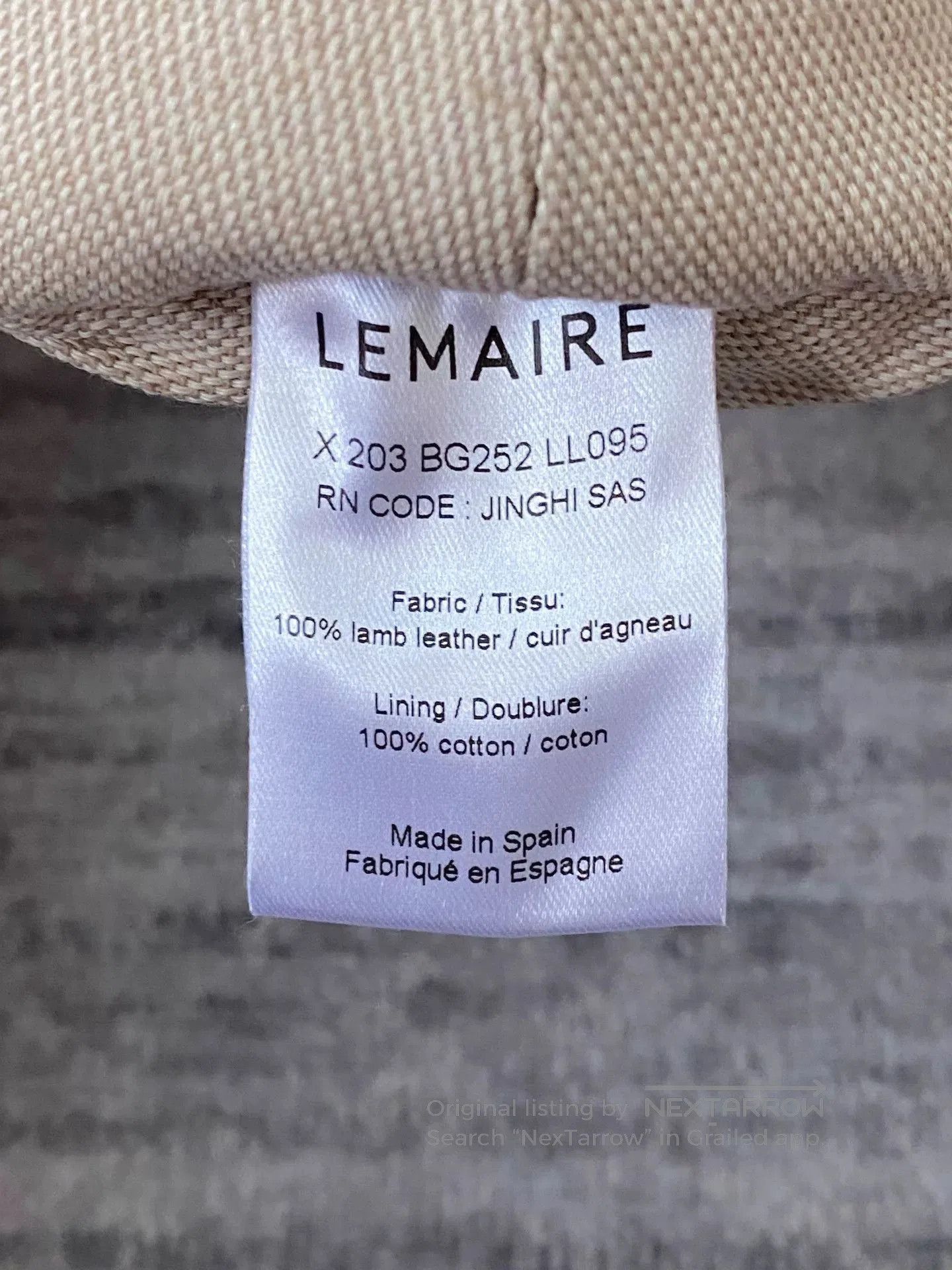 Lemaire Large White Lambskin Croissant Bag. Size ONE SIZE - 8 Thumbnail