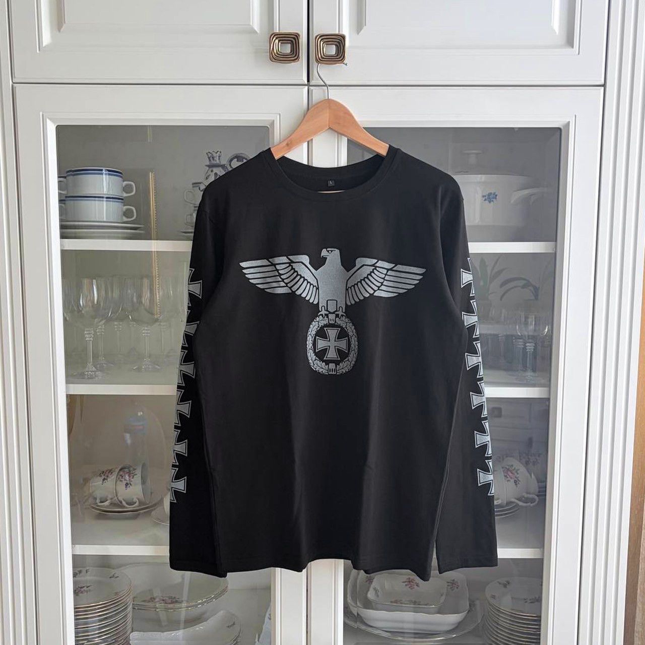 Band Tees Long sleeve Ewig Treu / eagle / band metal Size US L / EU 52-54 / 3 - 1 Thumbnail