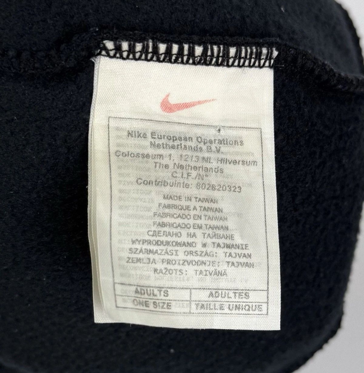 Nike Vintage Nike Swoosh Fleece Beanie Hat Men’s Size One Black Size ONE SIZE - 4 Thumbnail