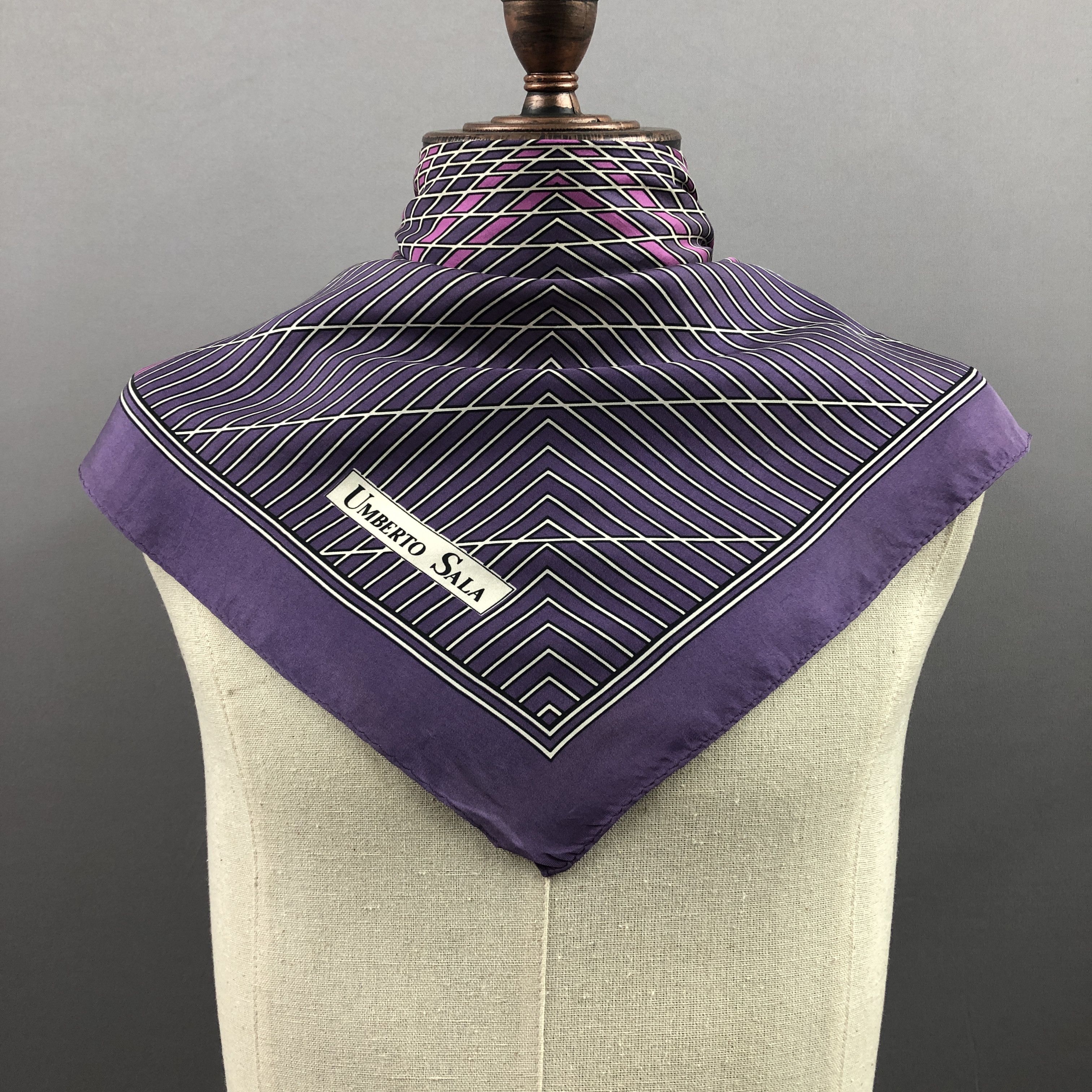 Other × Vintage Vintage Umberto Sala SILK Scarf Twill Stole Wraps Scarves Size ONE SIZE - 3 Thumbnail