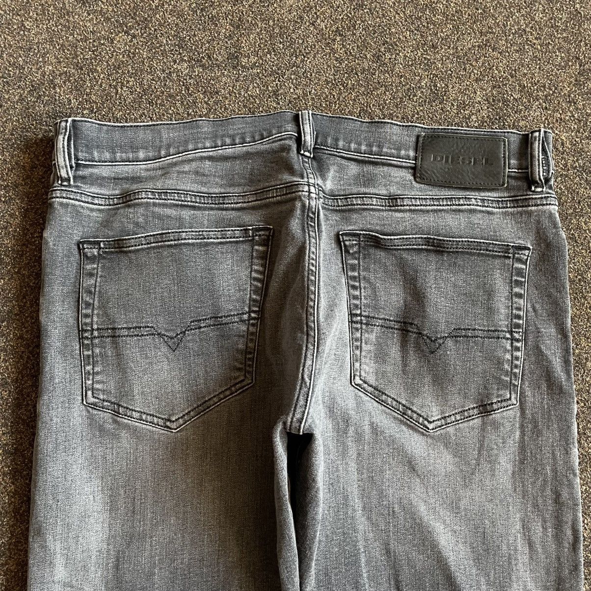 Vintage Vintage Diesel Faded Distressed Slim Jeans Grunge W36 Logo Size US 36 / EU 52 - 6 Thumbnail