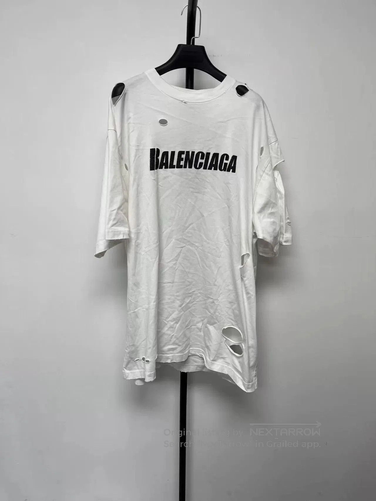 Balenciaga balenciaga destroyed oversized white t. Size XXS / US 00 / IT 34 - 1 Thumbnail