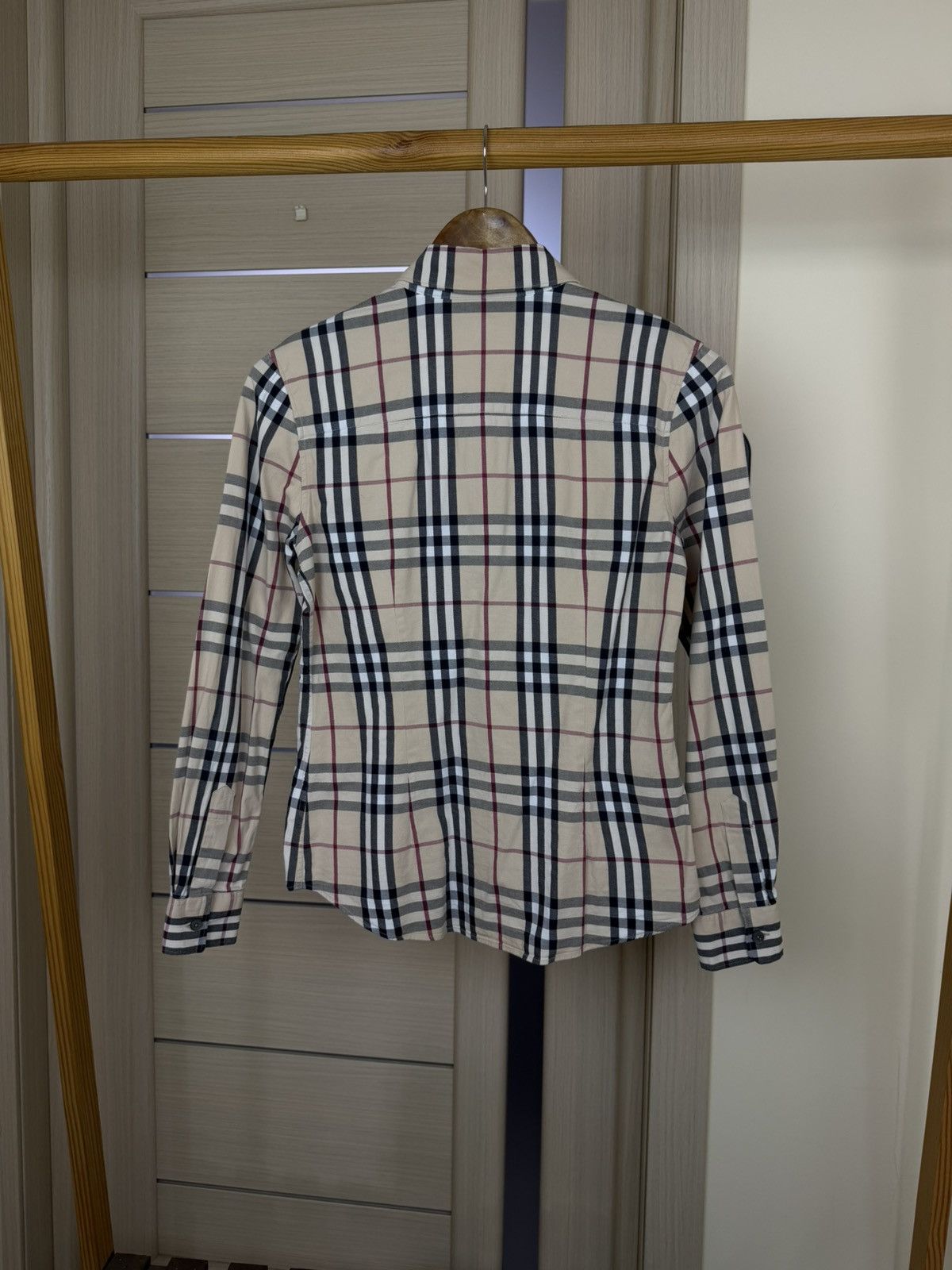 Burberry Burberry Brit slim fit nova check shirt button down women Size S / US 4 / IT 40 - 7 Thumbnail