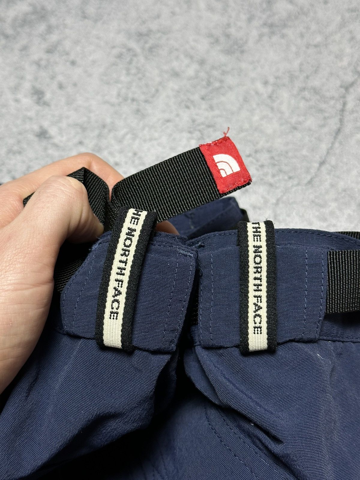 The North Face Vintage North Face Tracking Transformer Nylon Pants/Shorts Size US 34 / EU 50 - 8 Thumbnail