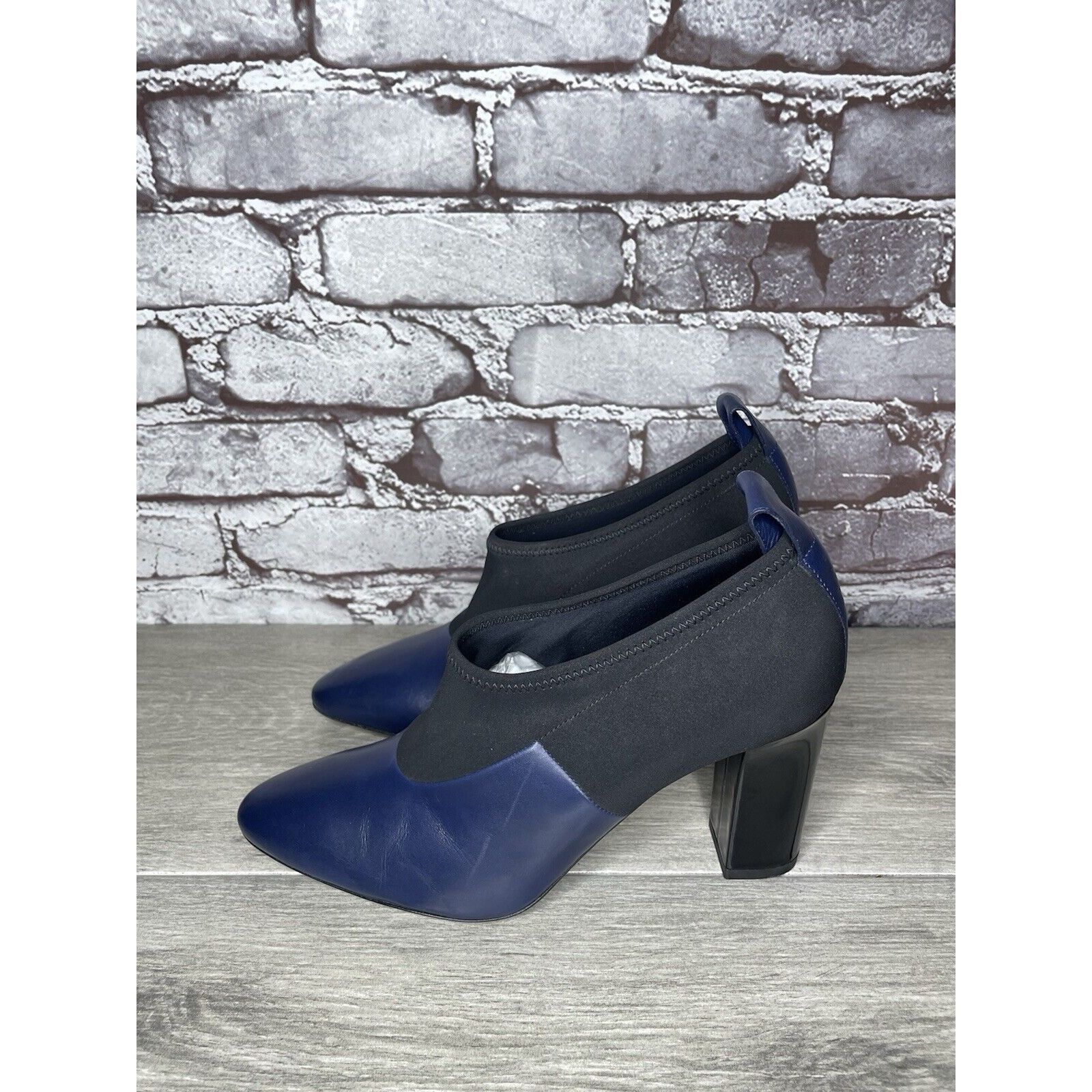 Other Via Spiga Midnight Navy Blue Leather Black Fabric Heels Wome Size US 8.5 / IT 38.5 - 11 Thumbnail