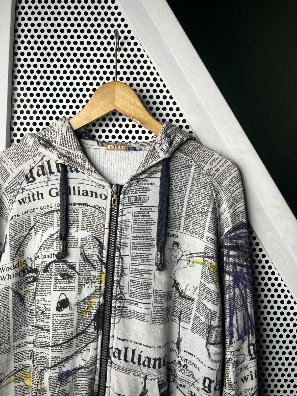 John Galliano 2010 John Galliano Gazette Newspaper Print Zip Hoodie Size US M / EU 48-50 / 2 - 3 Thumbnail